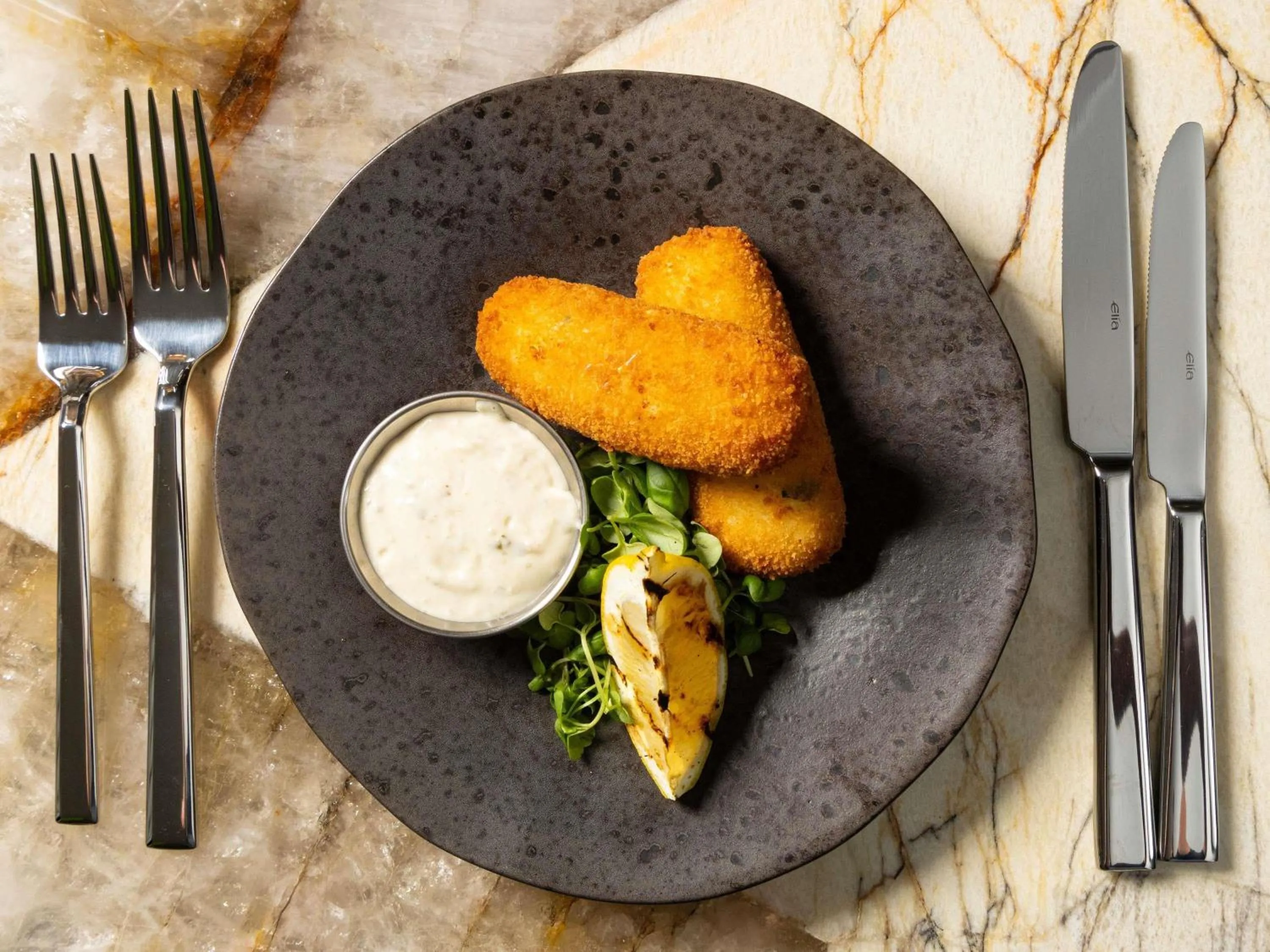 Restaurant/places to eat in ibis London Earls Court