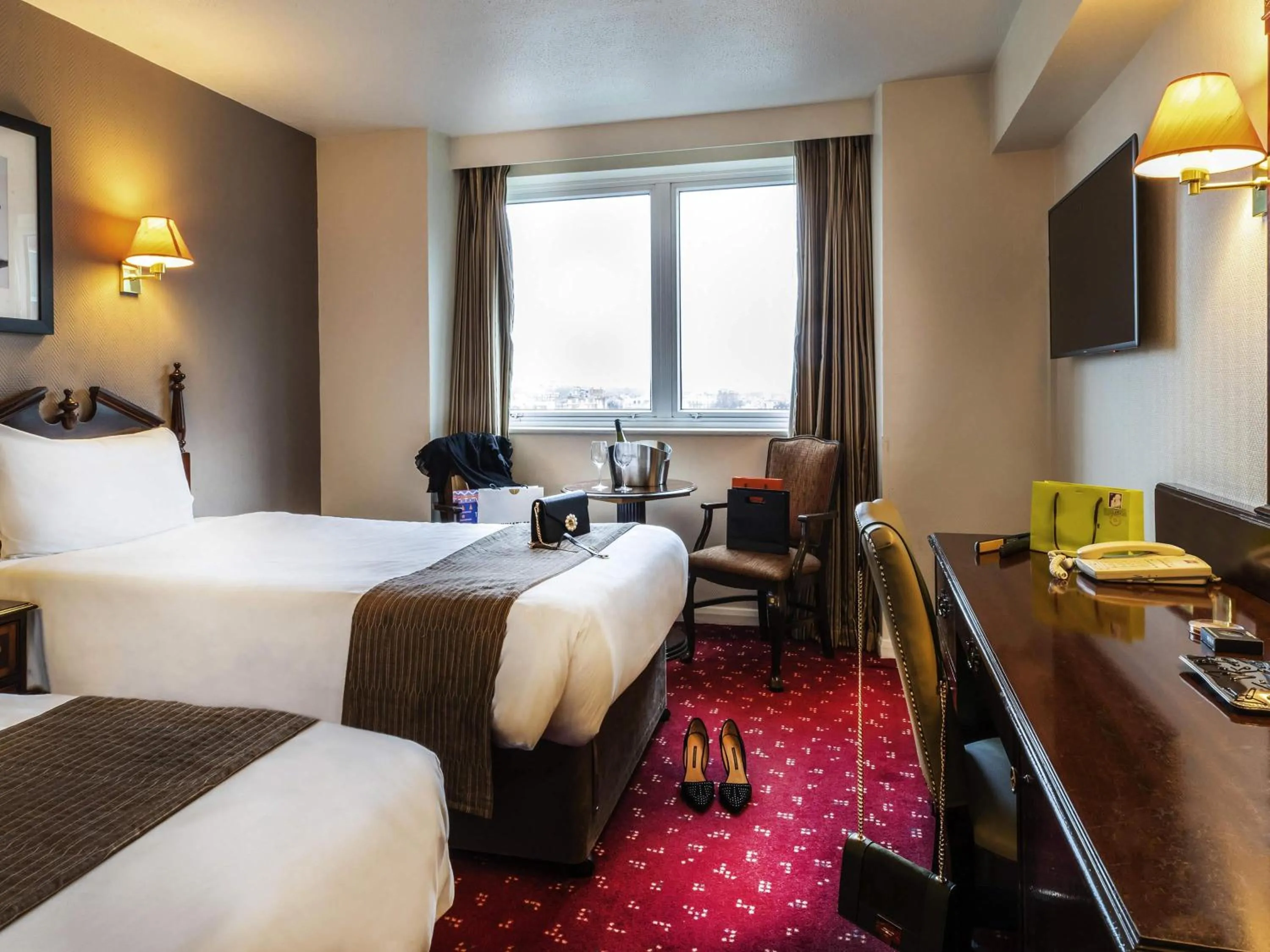 Bedroom, Bed in ibis London Earls Court