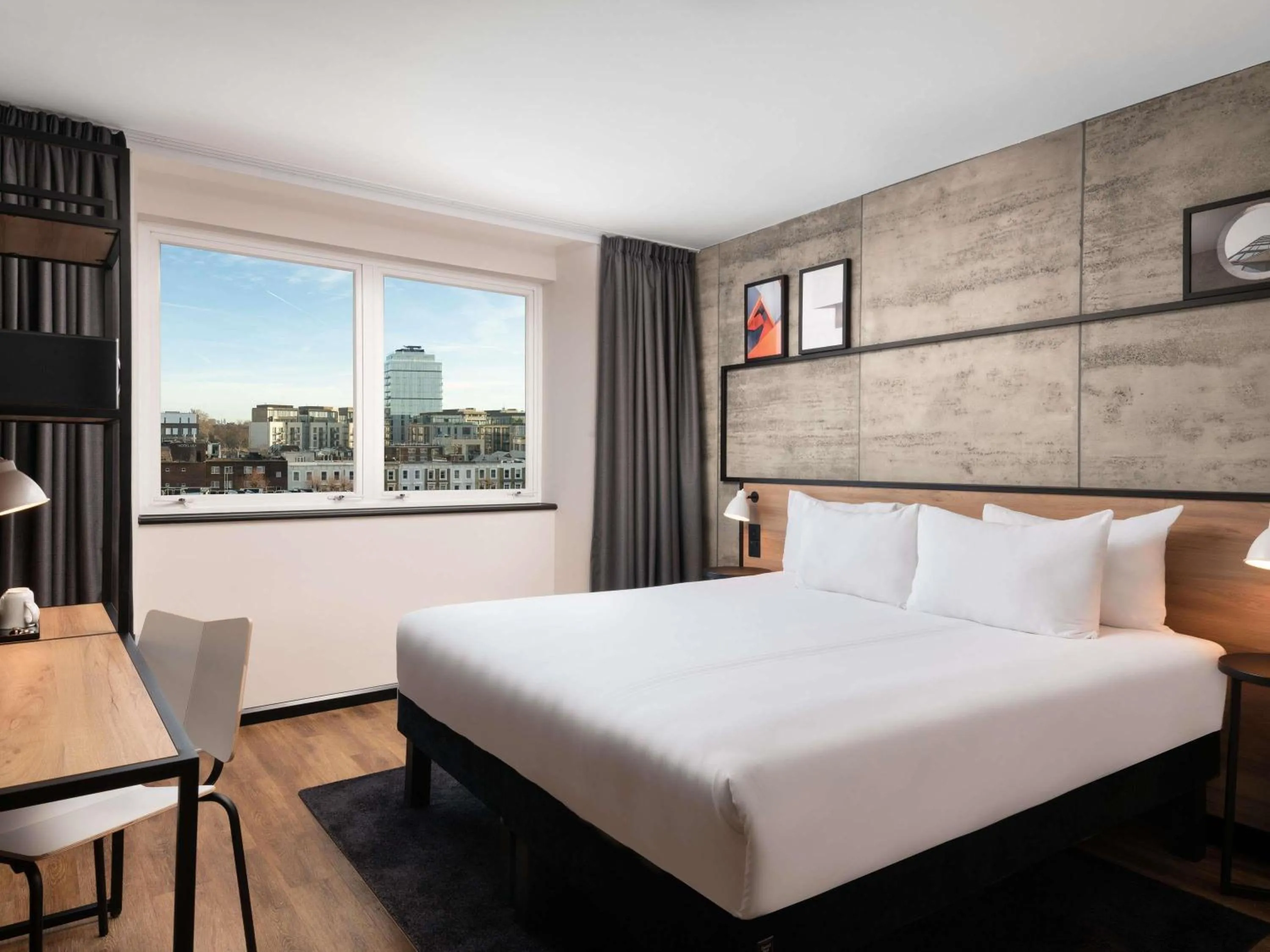 Bedroom, Bed in ibis London Earls Court