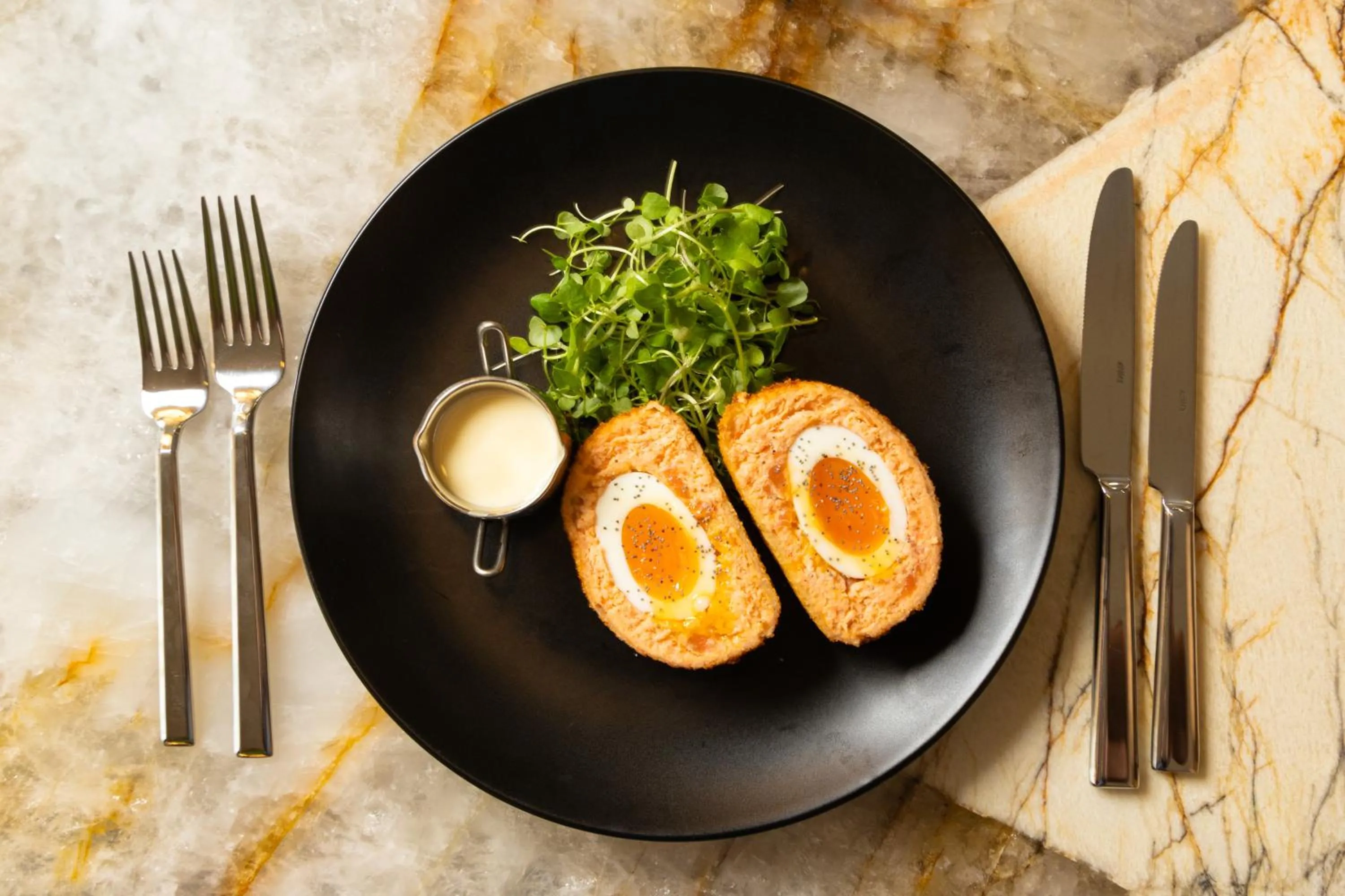 Restaurant/places to eat in ibis London Earls Court