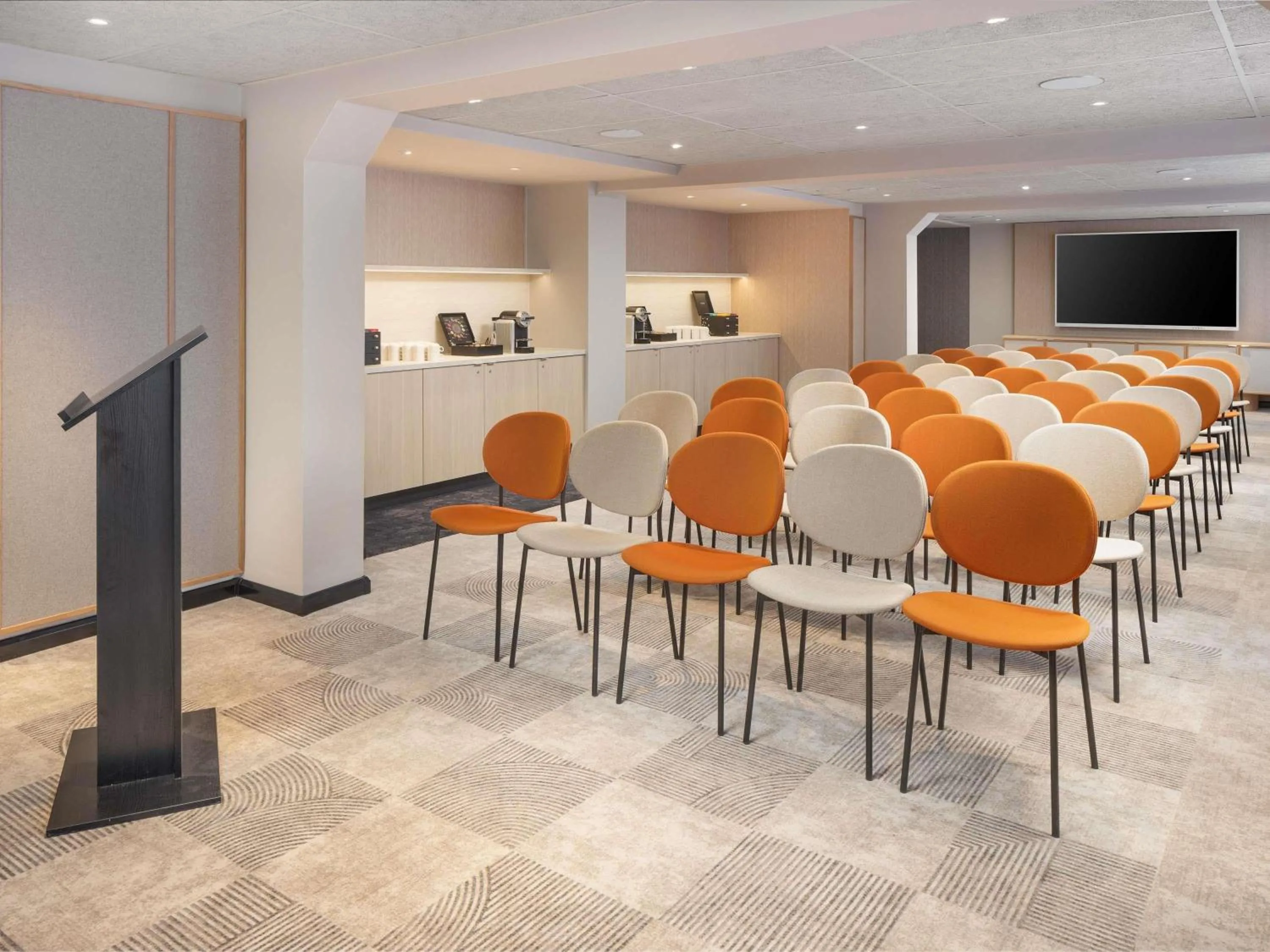 Meeting/conference room in ibis London Earls Court
