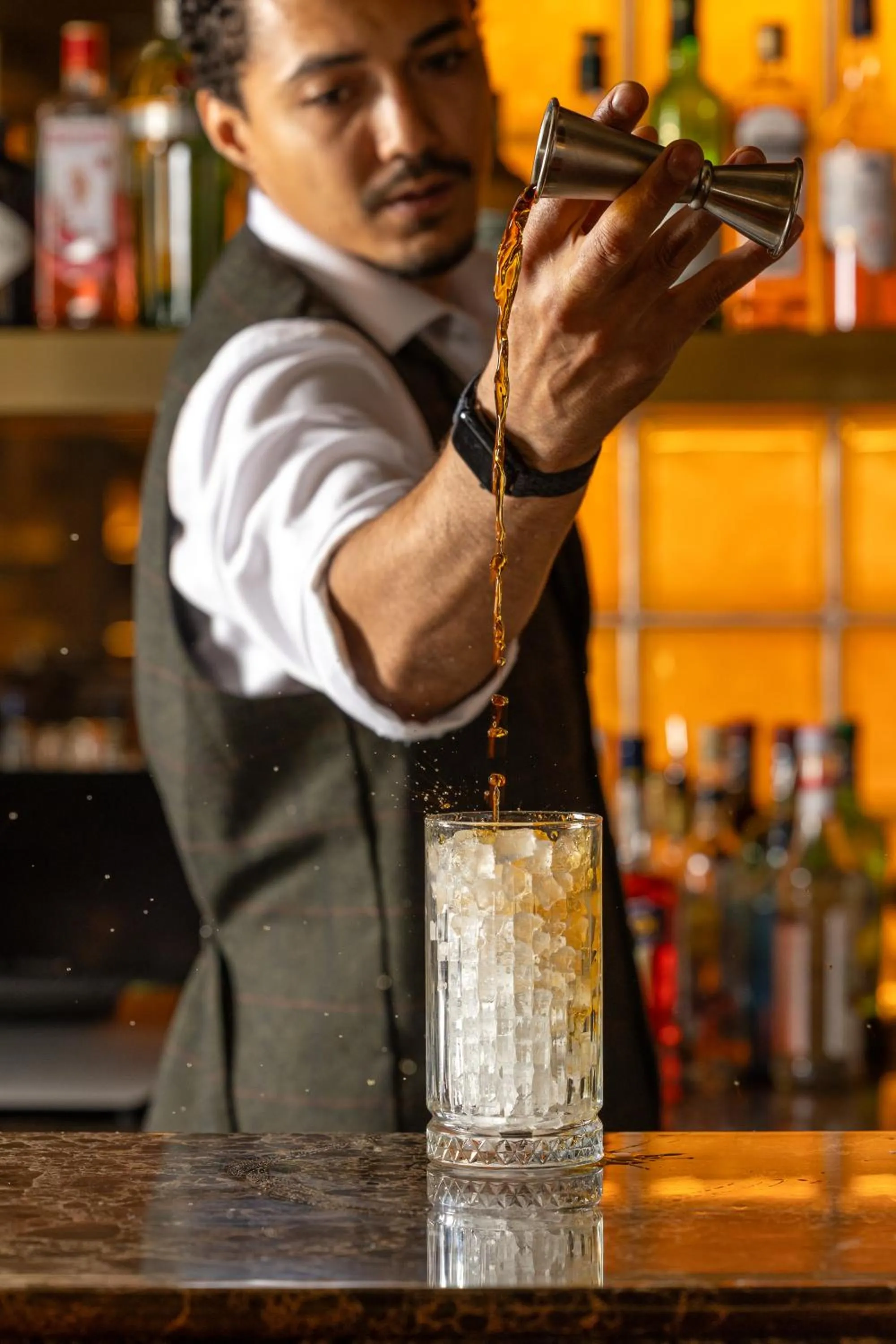 Lounge or bar in ibis London Earls Court