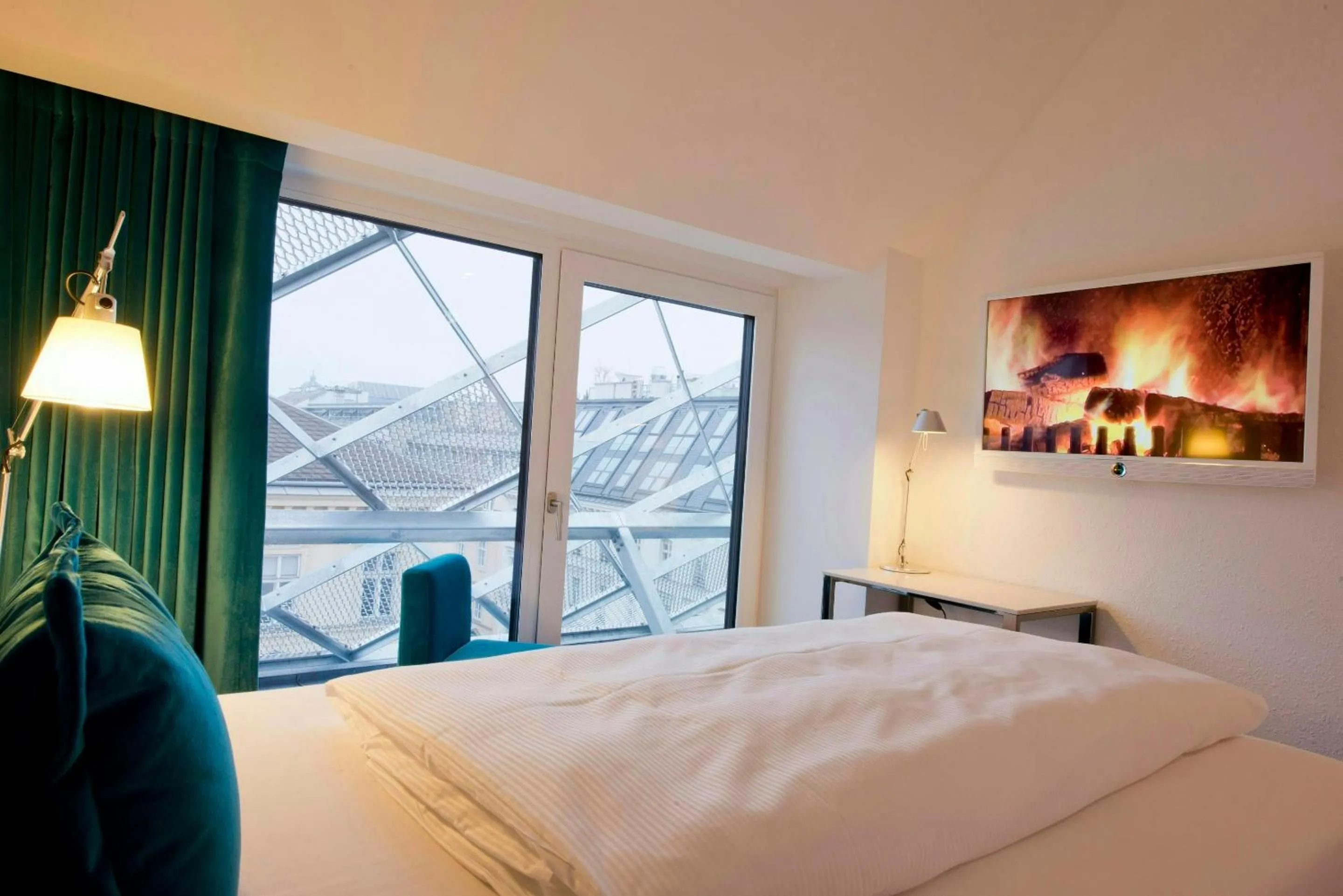 Bedroom, Bed in The Cloud One Wien-Staatsoper