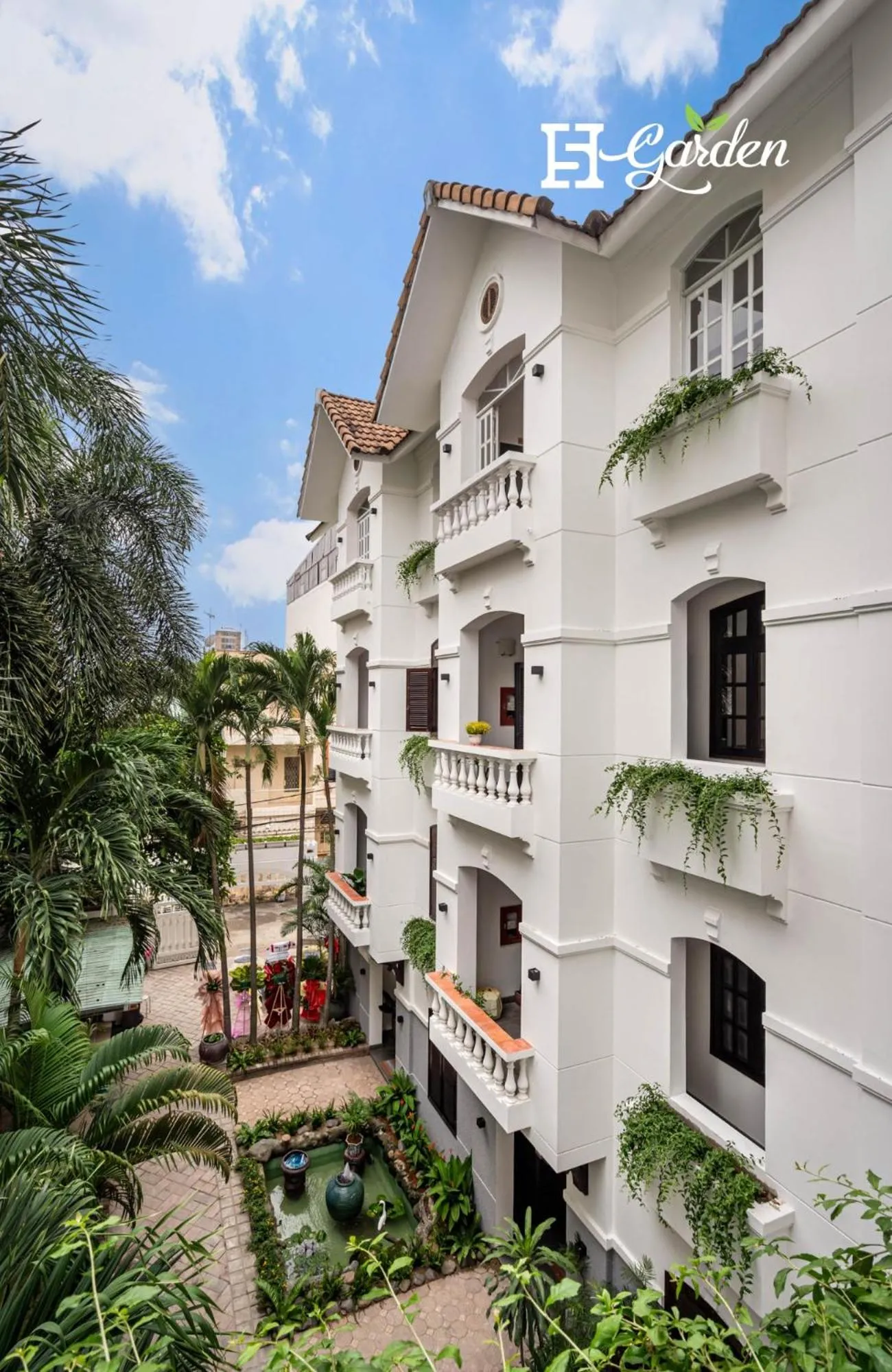 Property building in 5H Garden