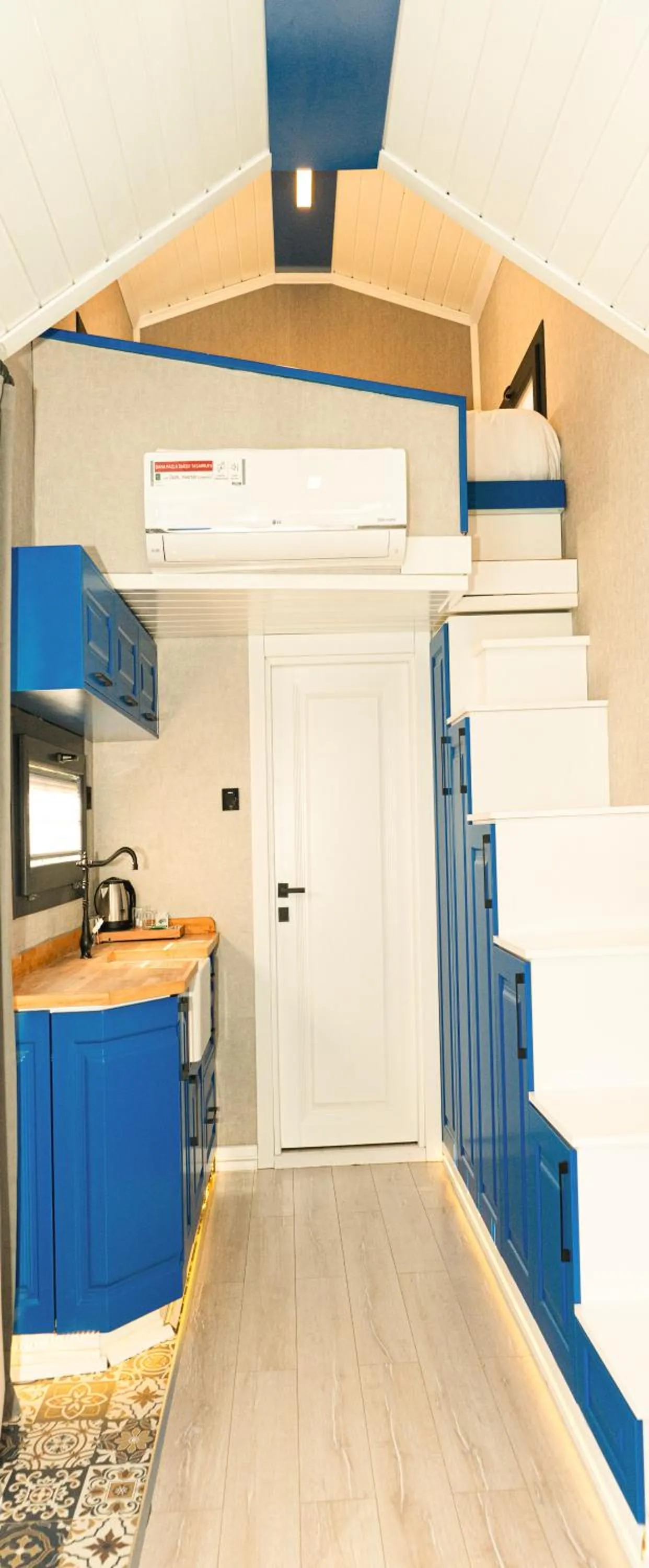 River Side TinyHouse