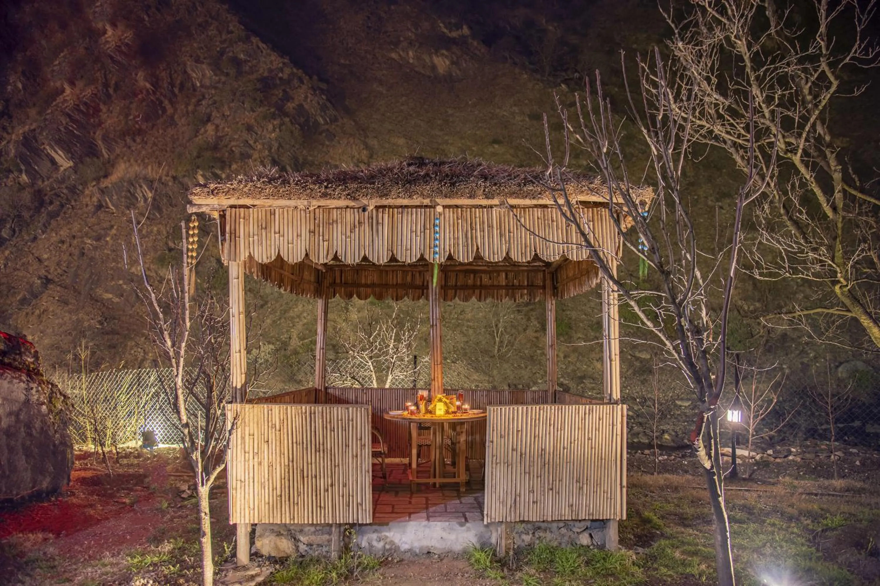 Garden in Echor Palm Bliss Riverside Resort & Spa Kasol