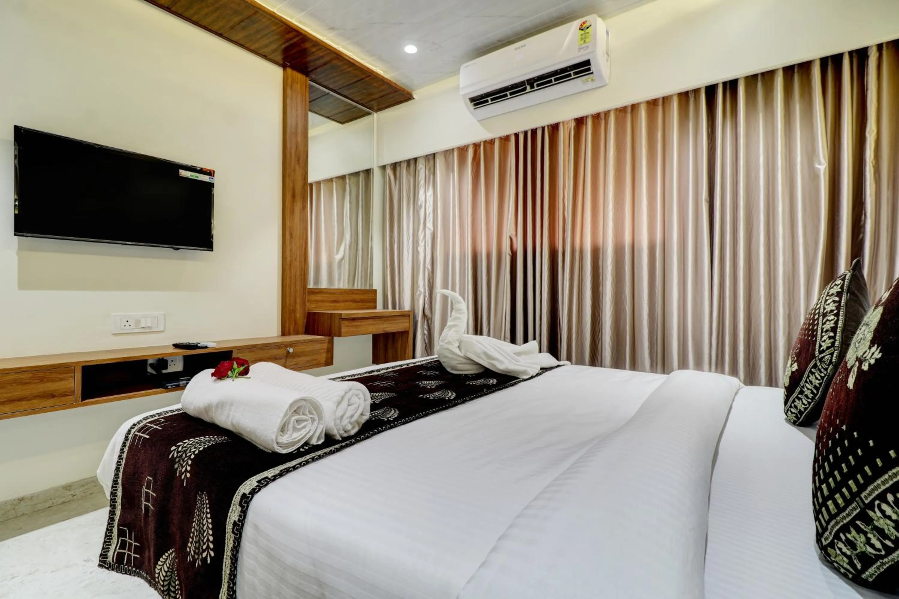 Photo of the whole room, Bed in Hotel Archith