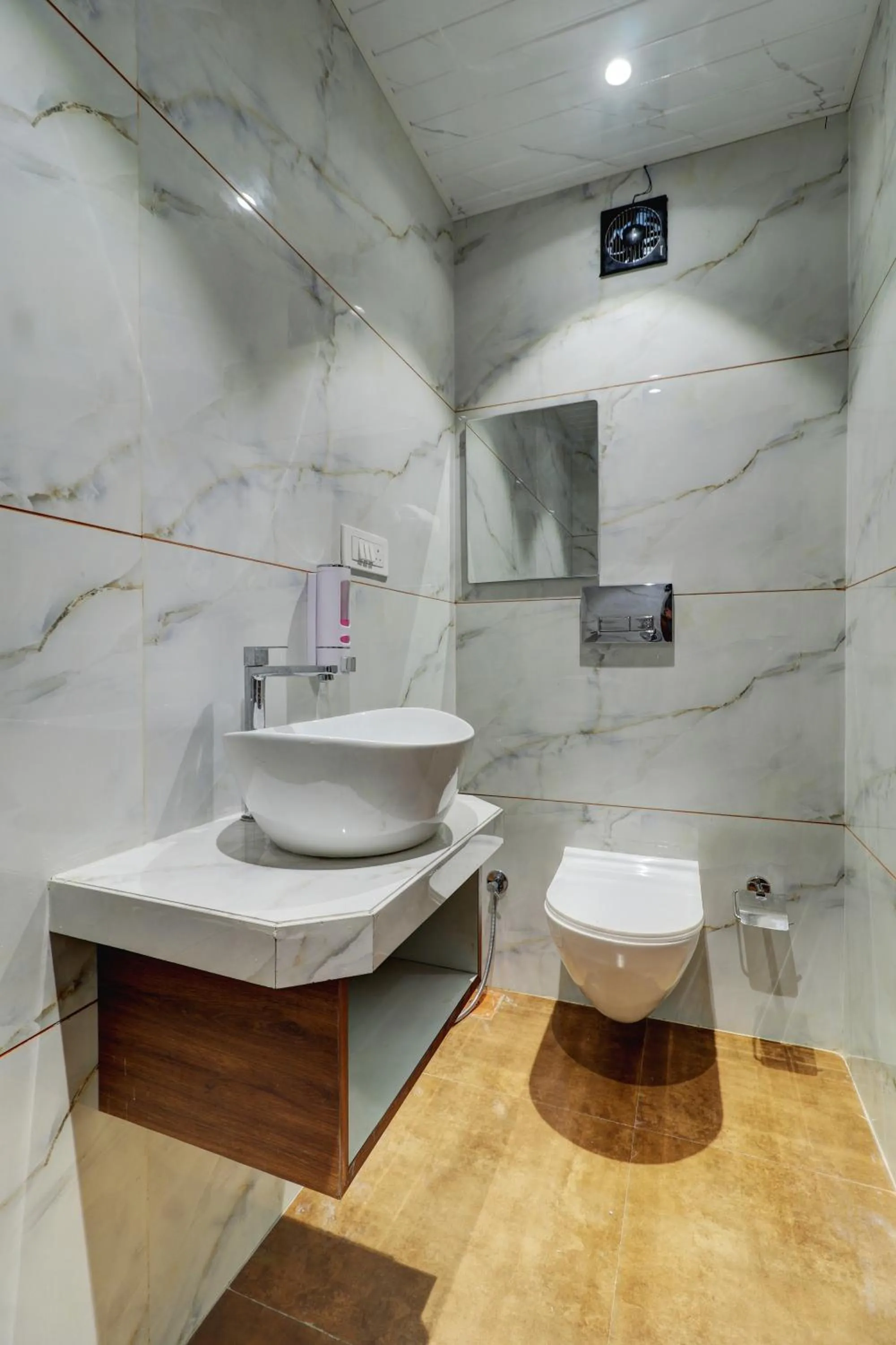 Bathroom in Hotel Archith