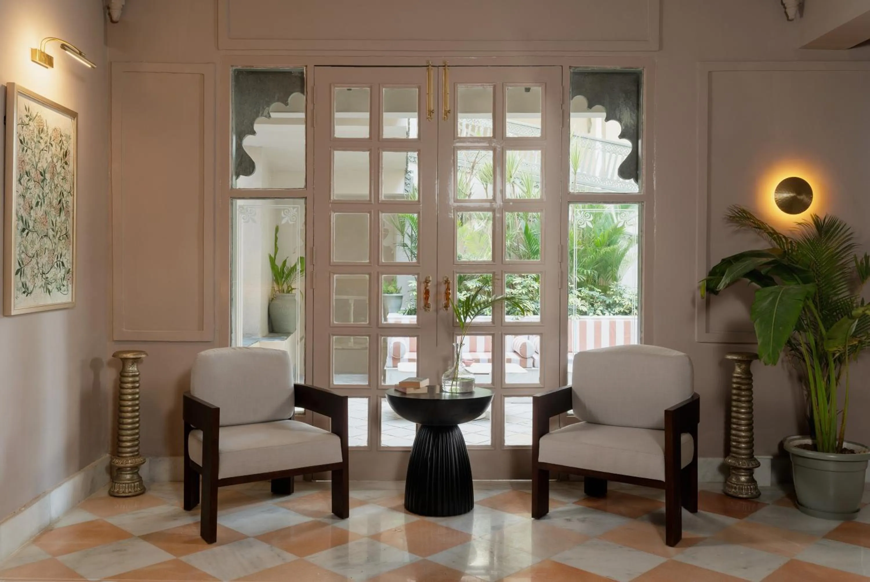 Lobby or reception in Manuscript - Jhilwara Haveli