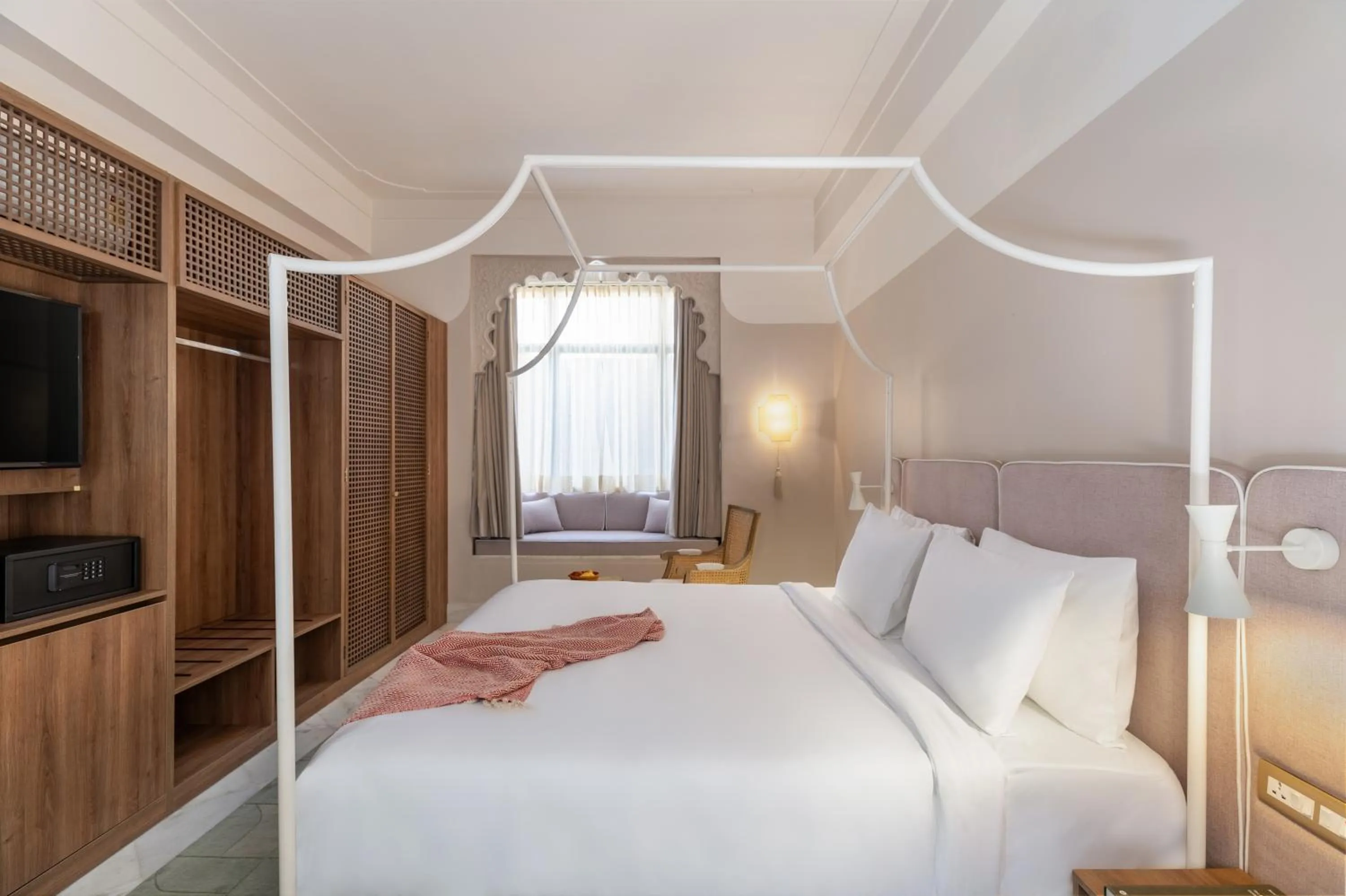 Bedroom, Bed in Manuscript - Jhilwara Haveli