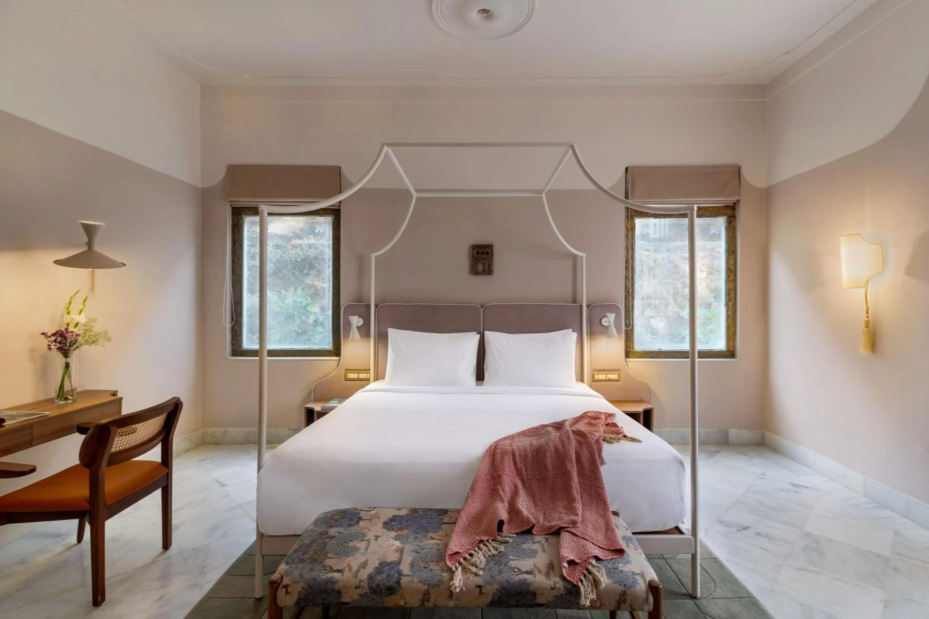 Bedroom, Bed in Manuscript - Jhilwara Haveli