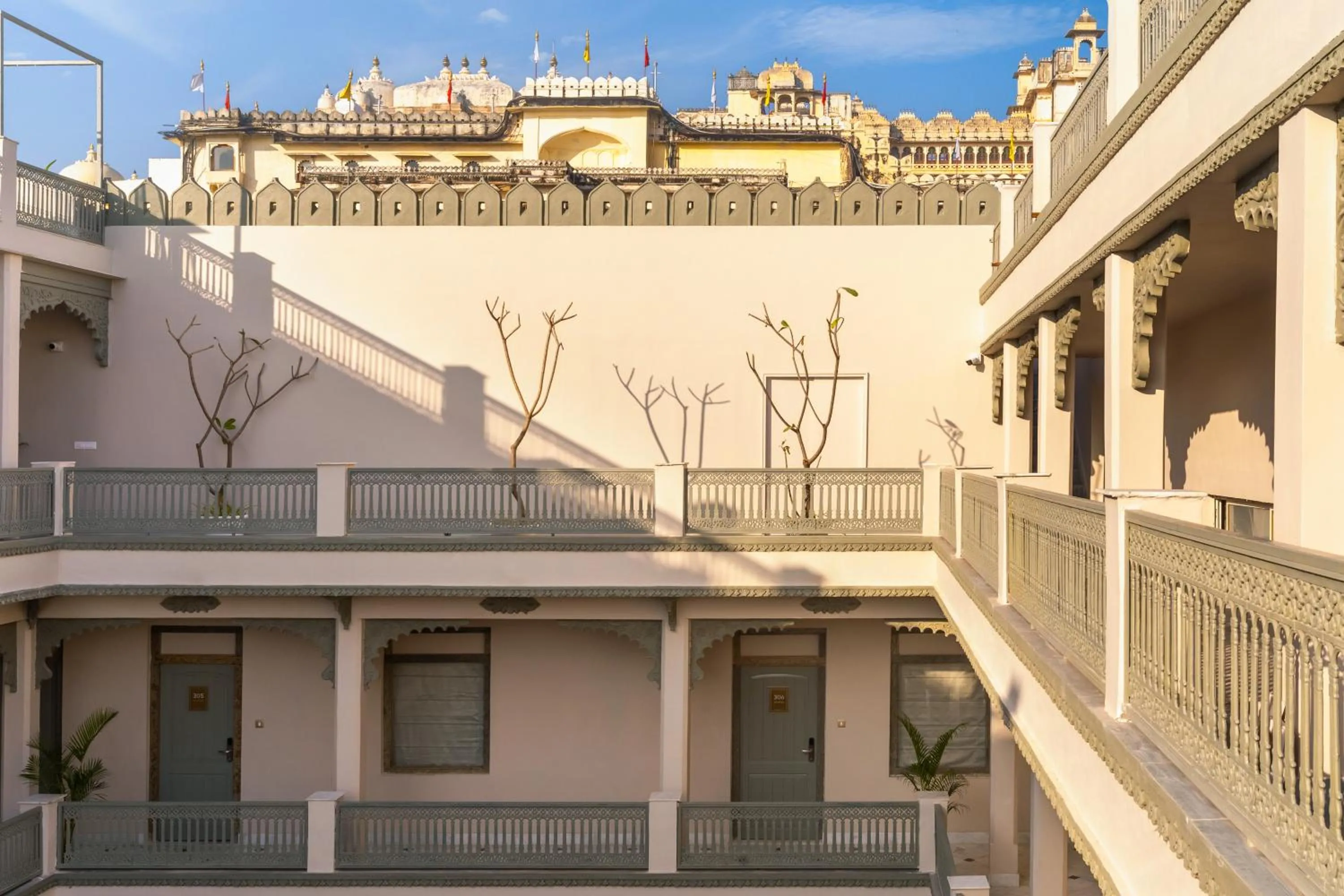 Inner courtyard view in Manuscript - Jhilwara Haveli