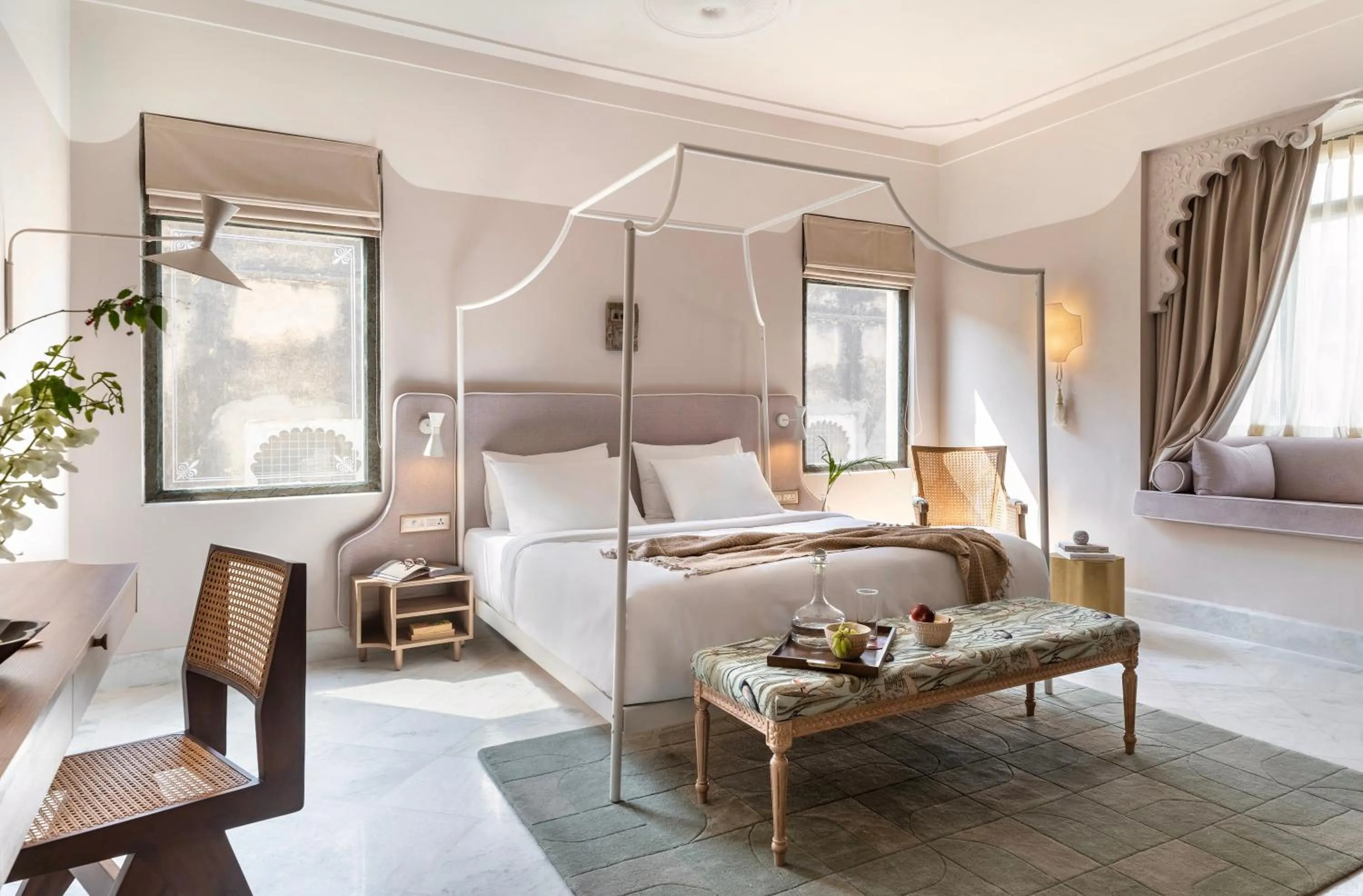 Bedroom, Bed in Manuscript - Jhilwara Haveli