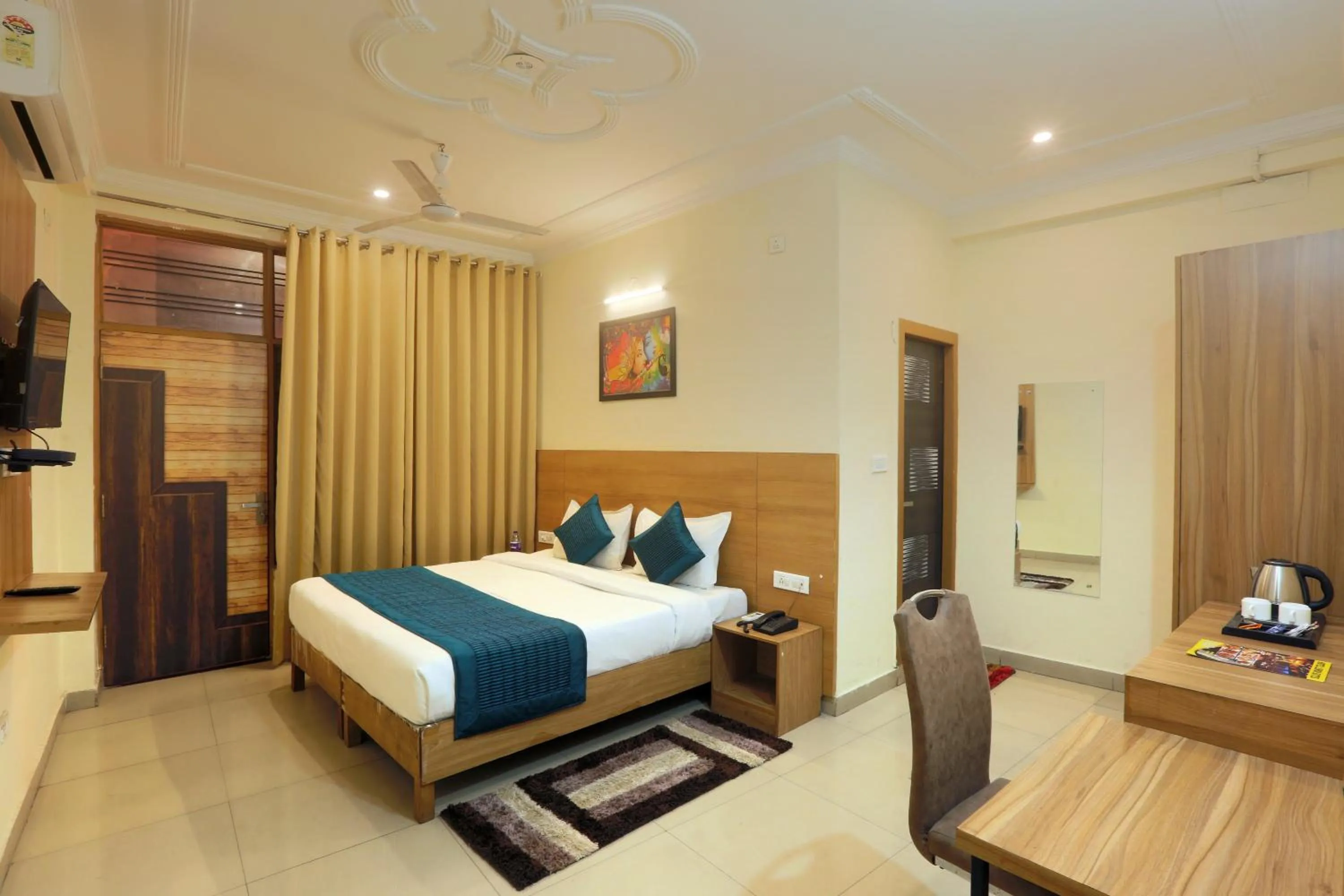 Bed in Hotel Lemon Suites & Banquet By Aura