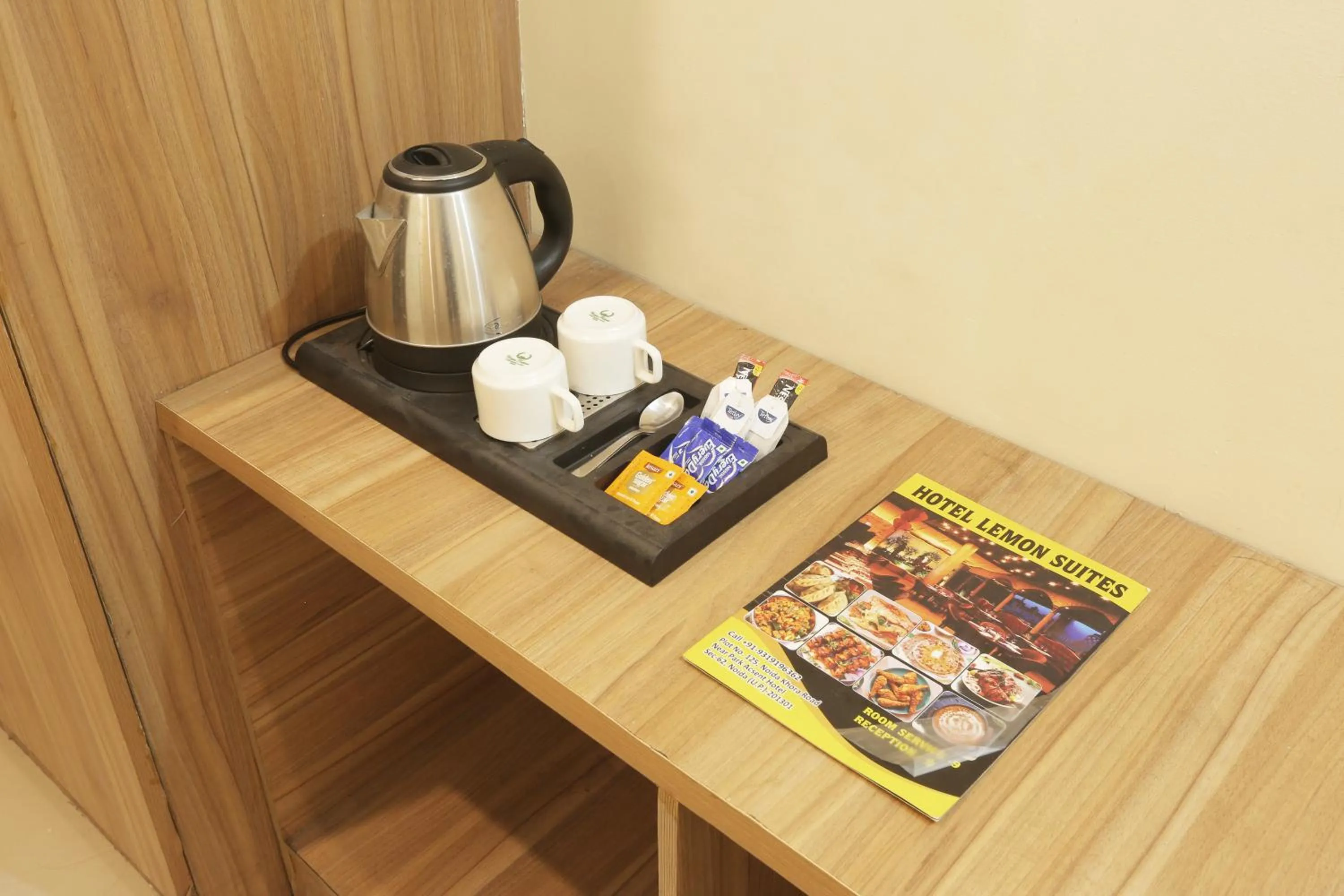 Coffee/tea facilities in Hotel Lemon Suites & Banquet By Aura