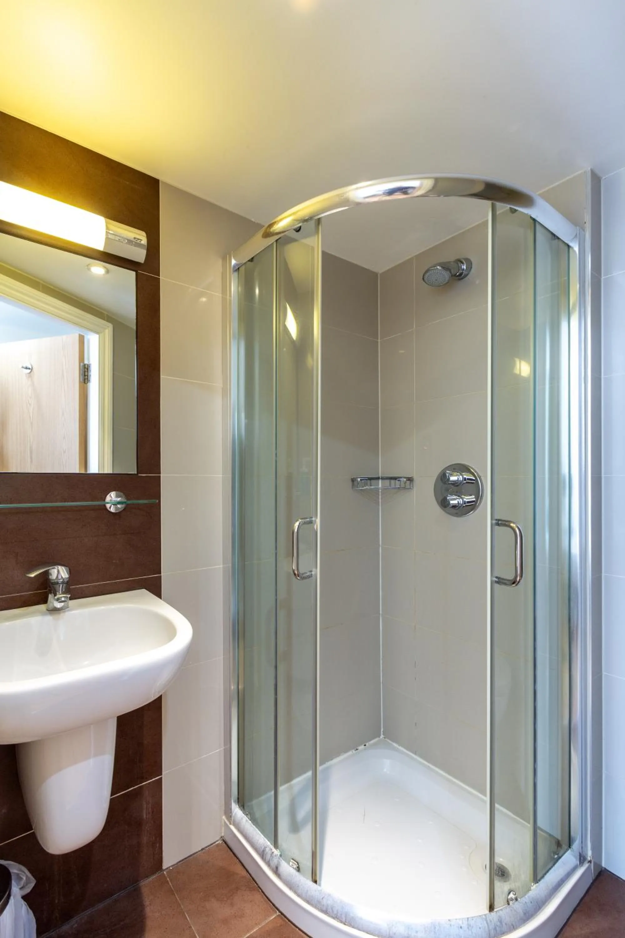 Shower in Coronation Hotel