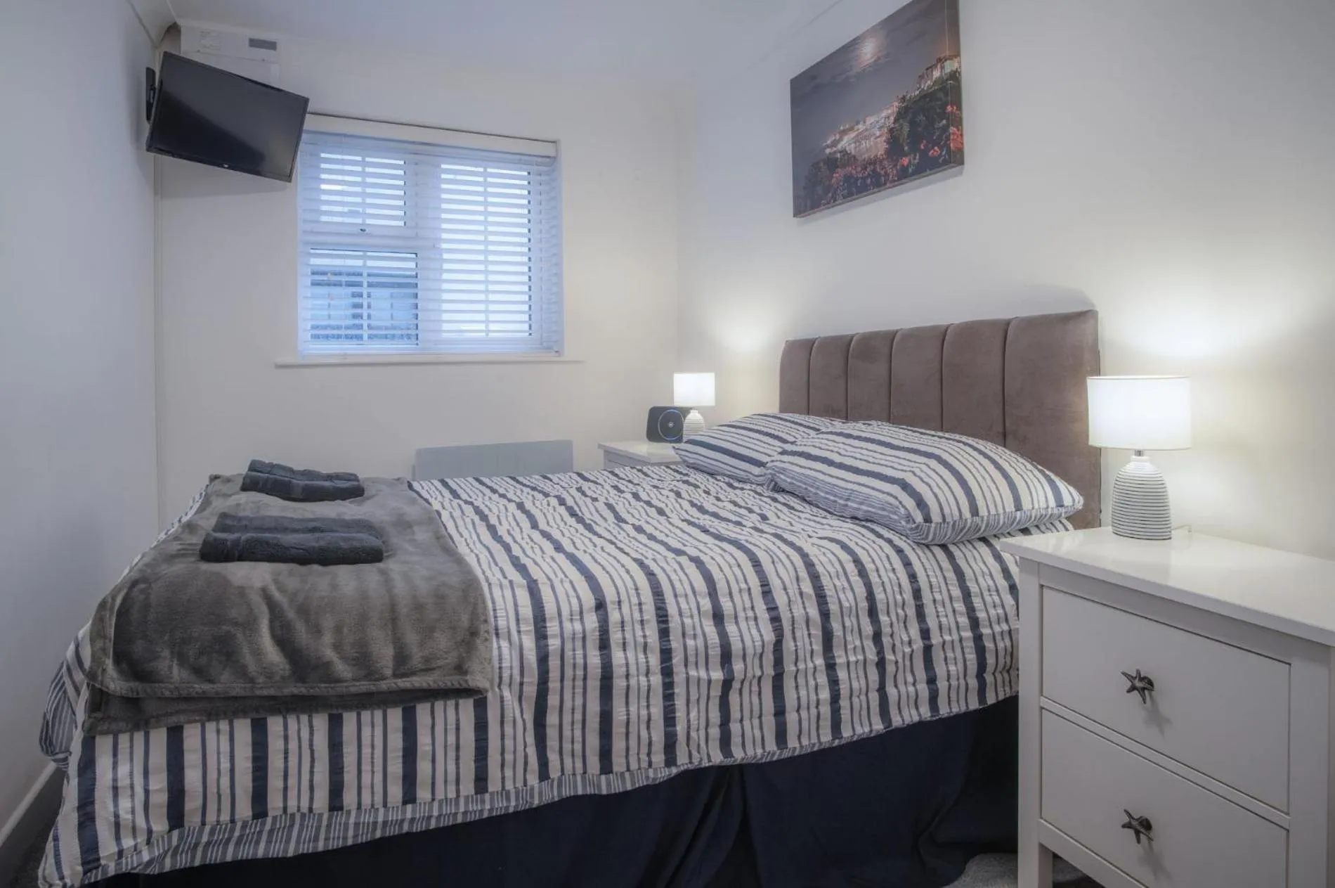 Floor plan, Bed in Castle Cove - 1 Bedroom Apartment - Tenby