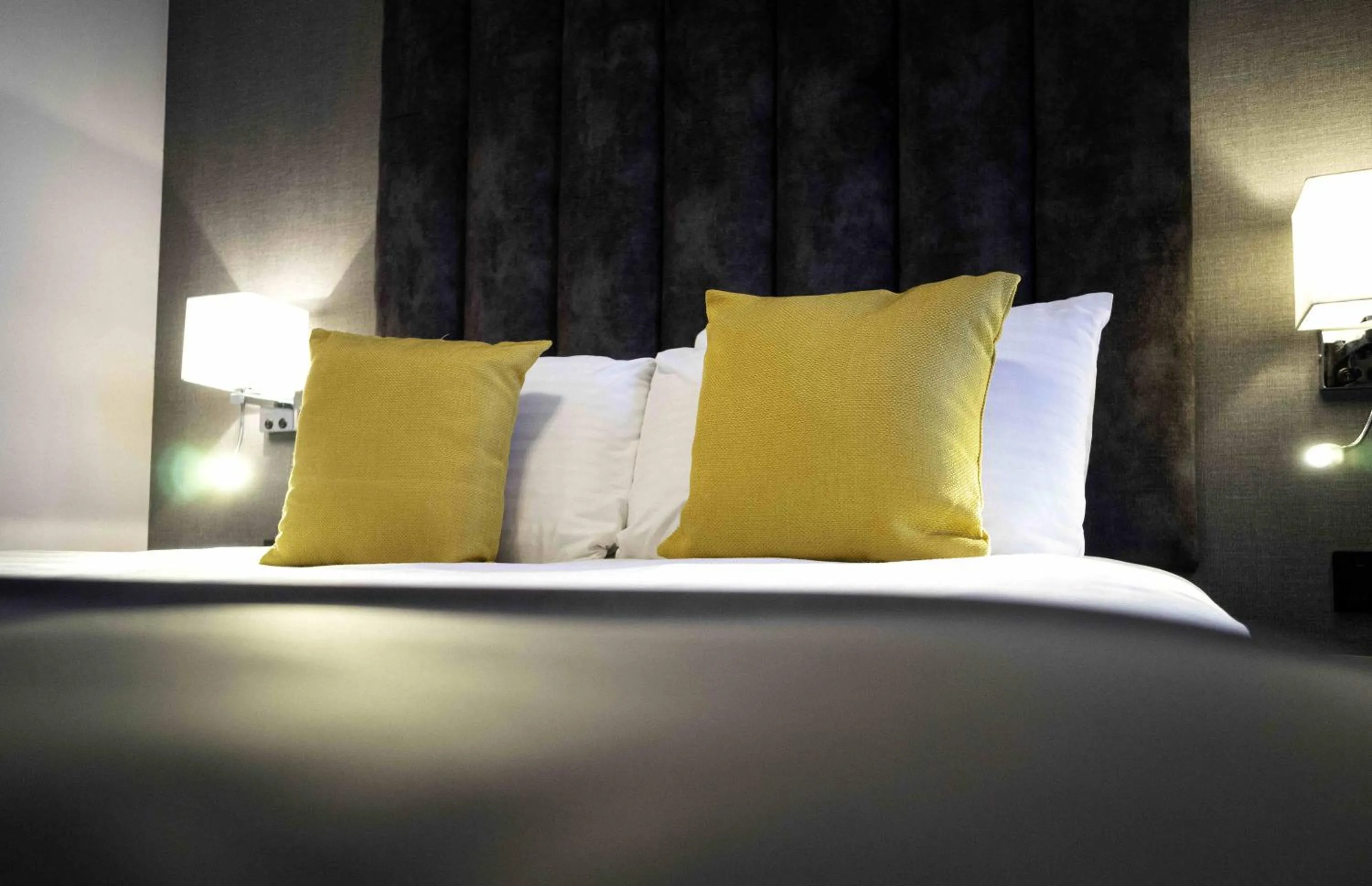 Bed in VCity ApartHotels Glasgow Central