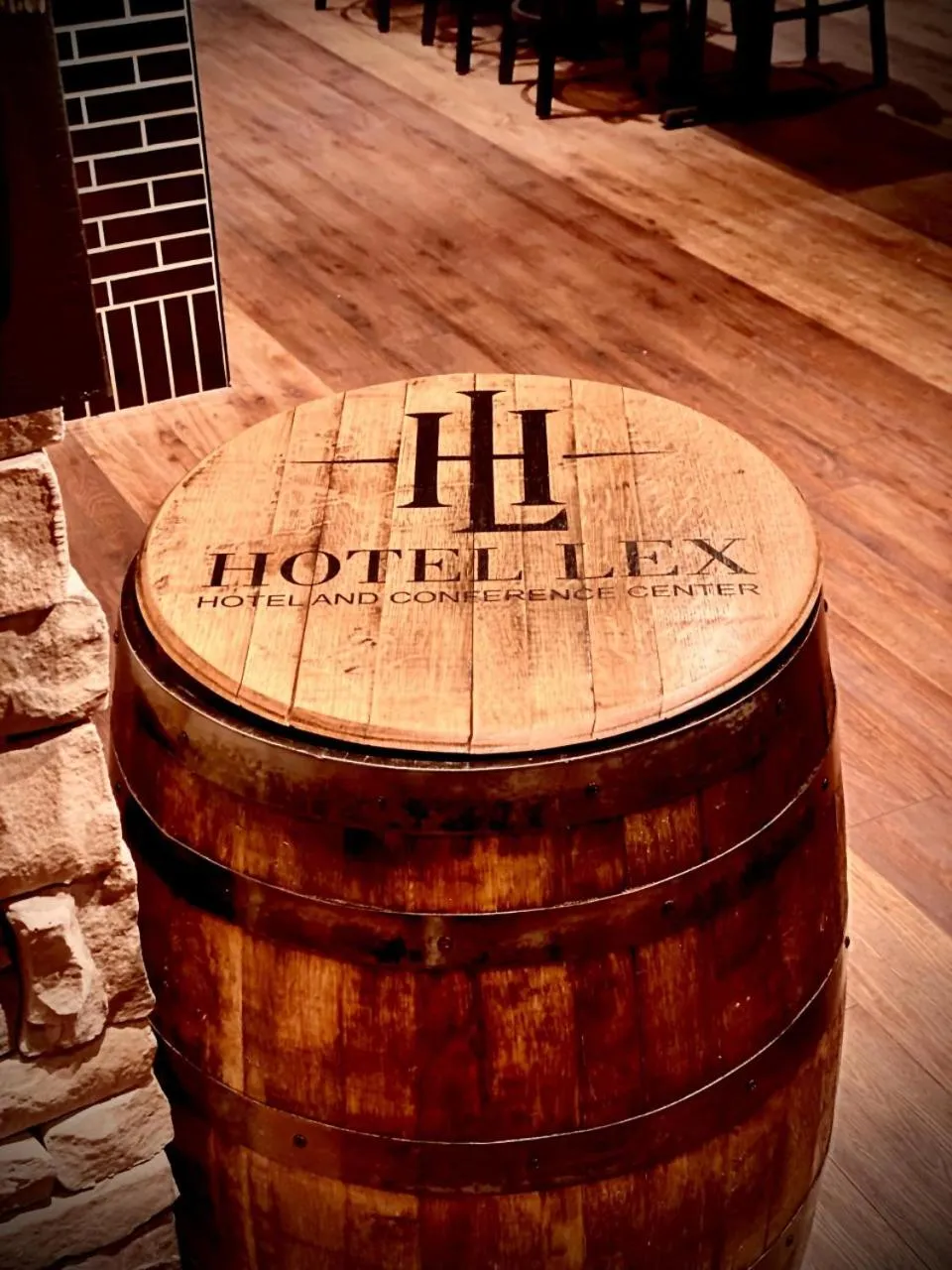 Restaurant/places to eat in Hotel LEX, Trademark Collection by Wyndham