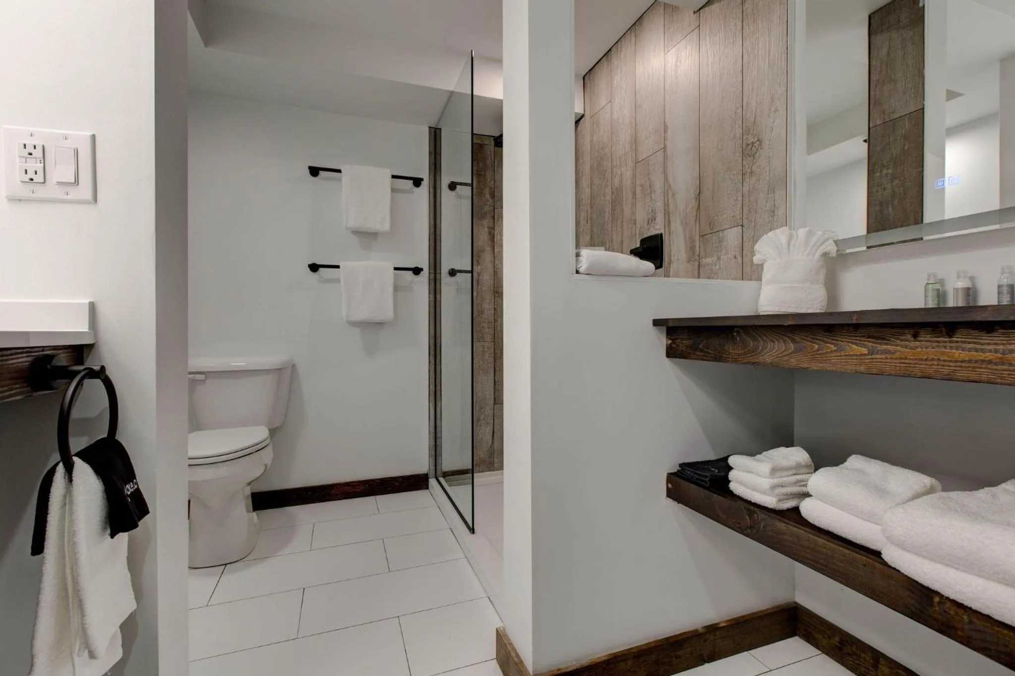 Bathroom in Hotel LEX, Trademark Collection by Wyndham