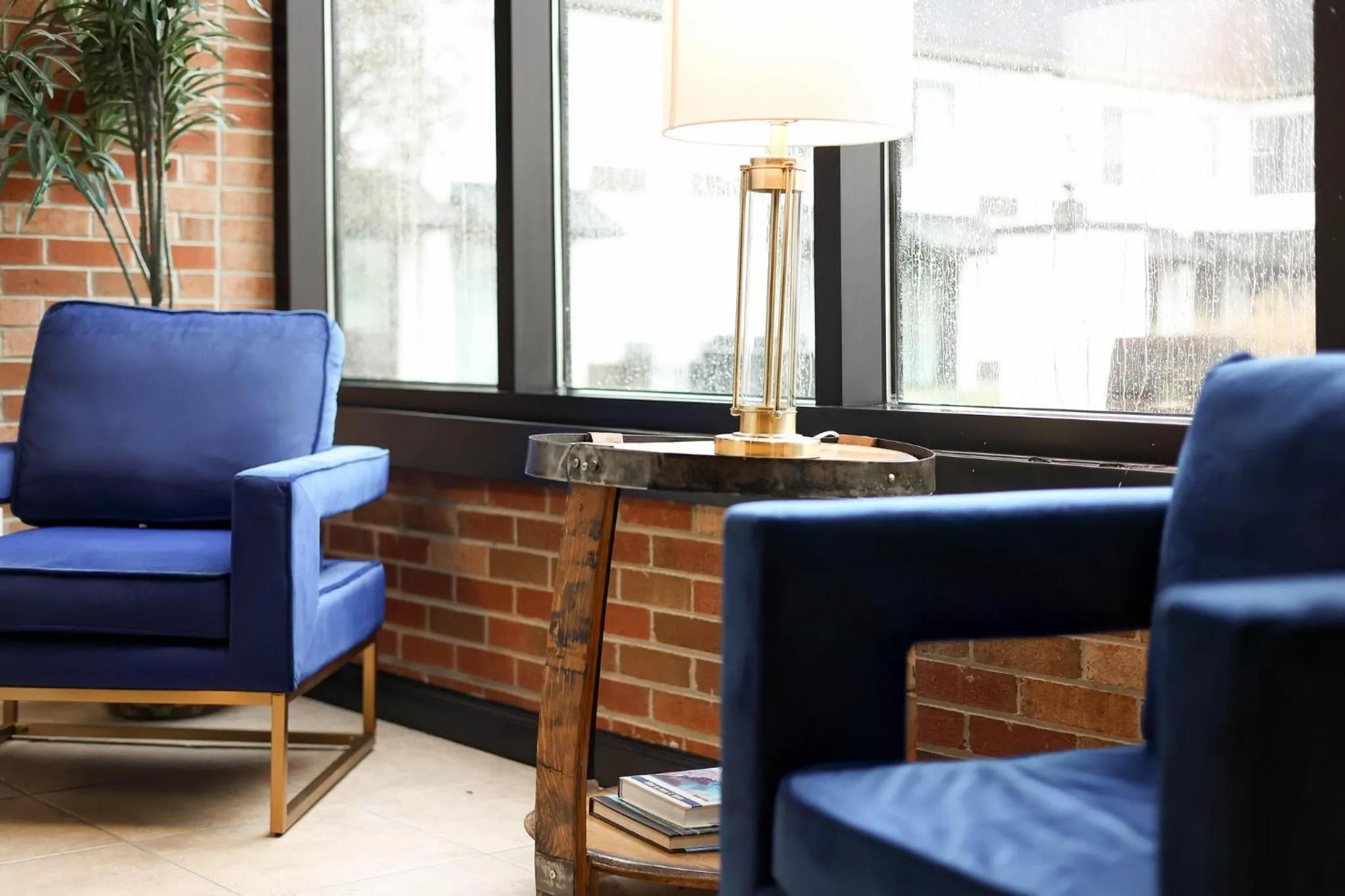 Seating area in Hotel LEX, Trademark Collection by Wyndham