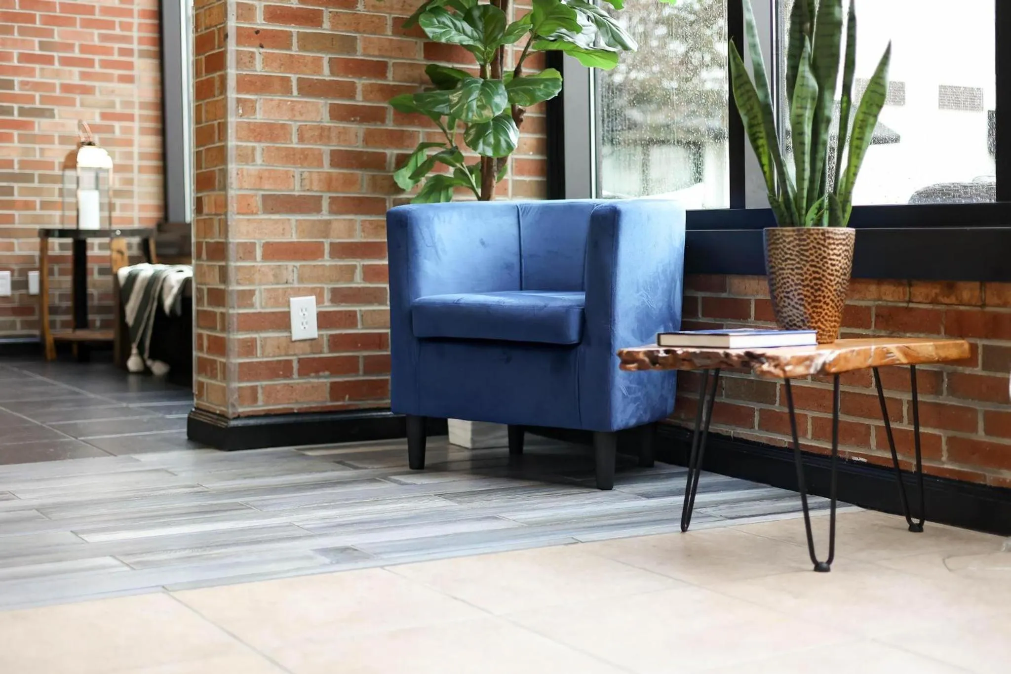 Seating area in Hotel LEX, Trademark Collection by Wyndham