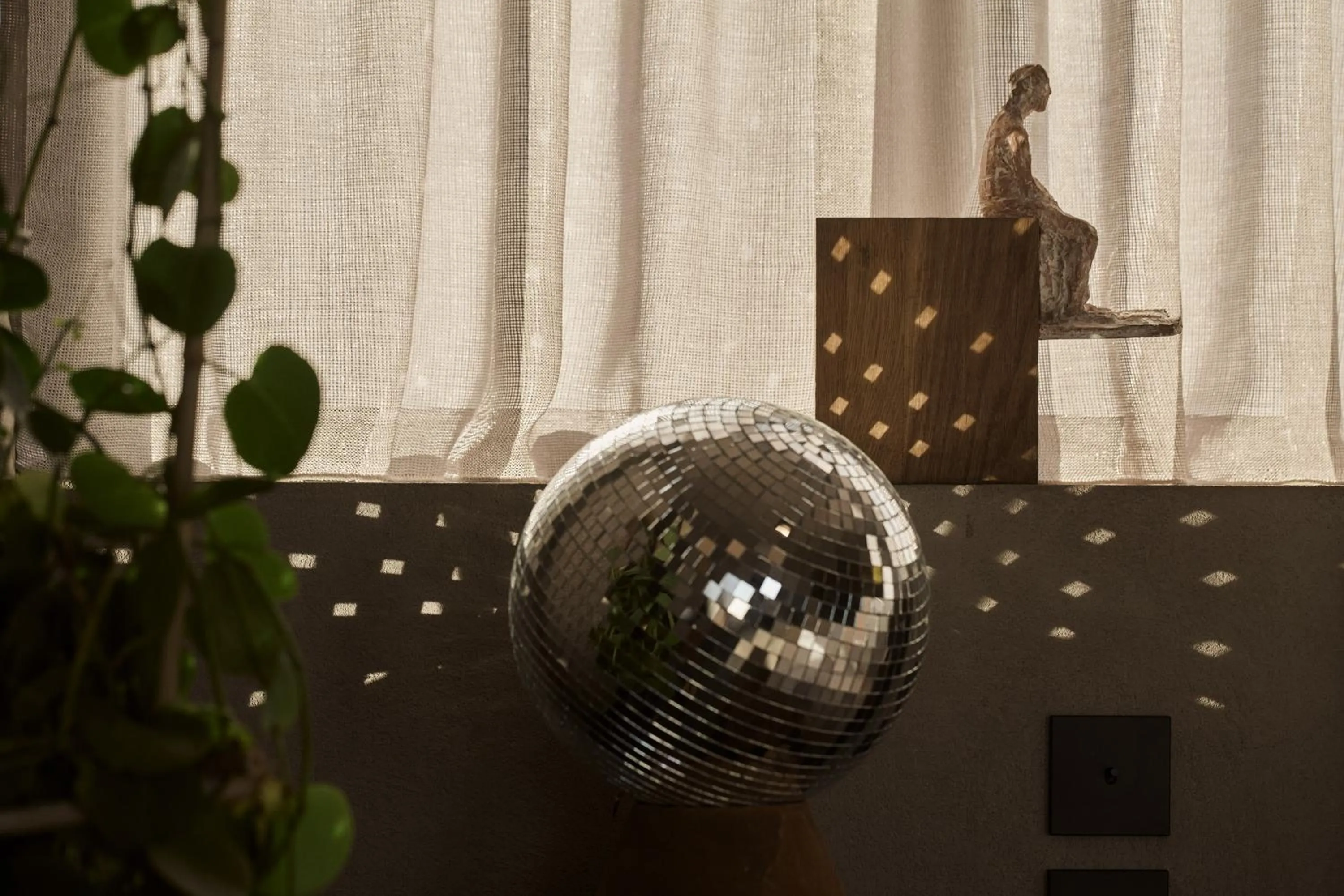 Decorative detail in Monastik Living in Athina