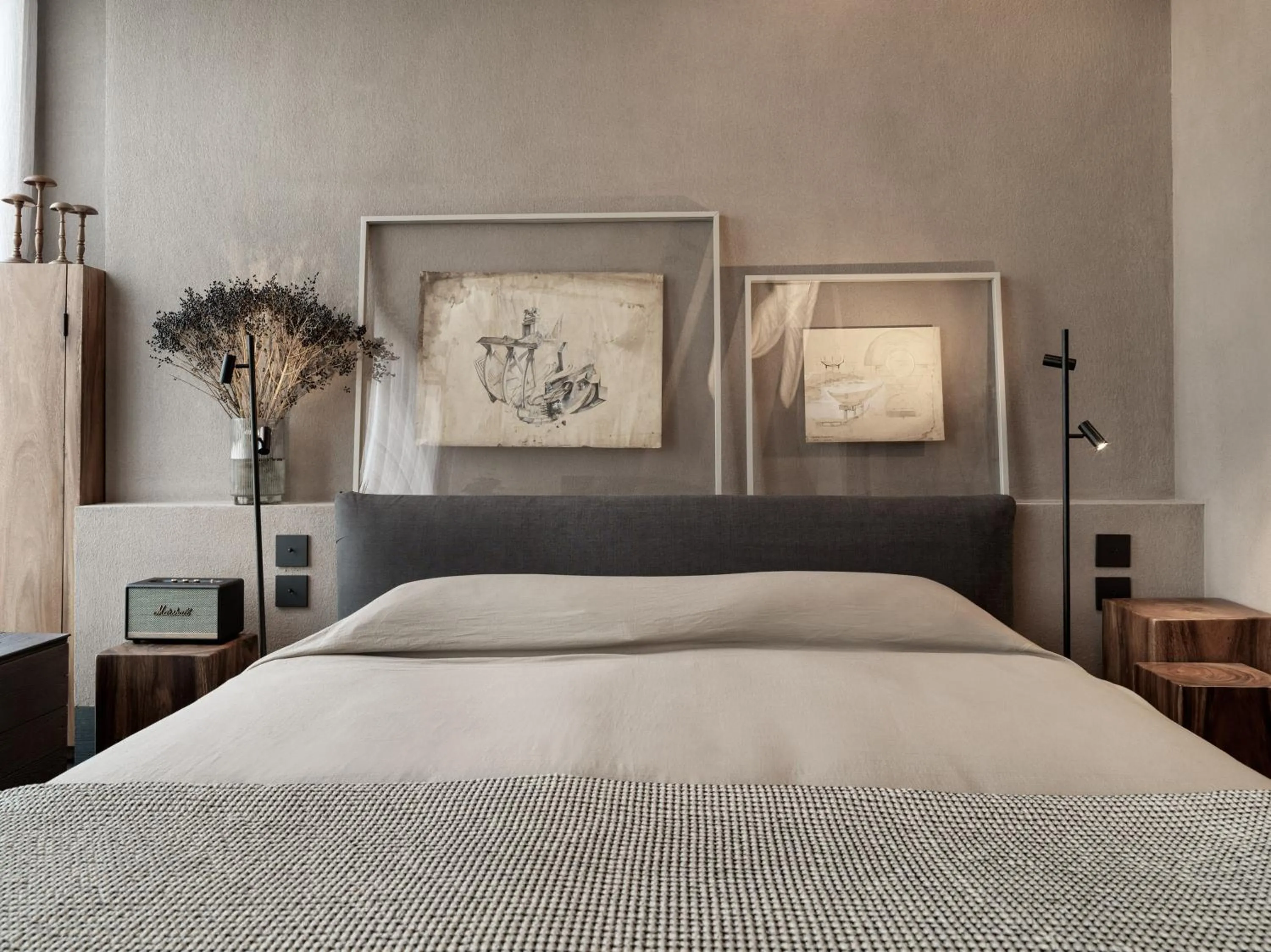 Bed in Monastik Living in Athina