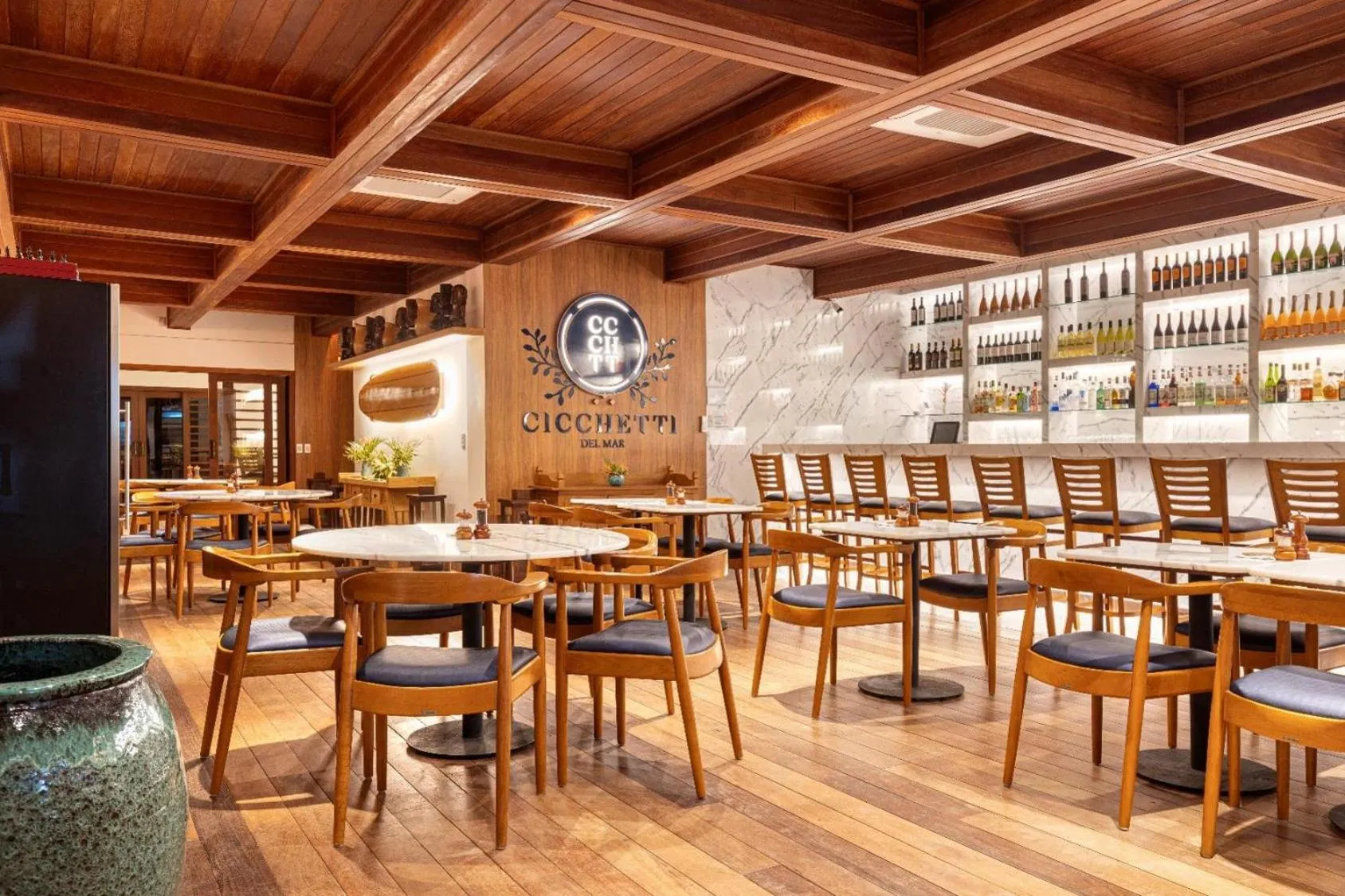 Restaurant/places to eat in Filho do Vento Kite & Lodge