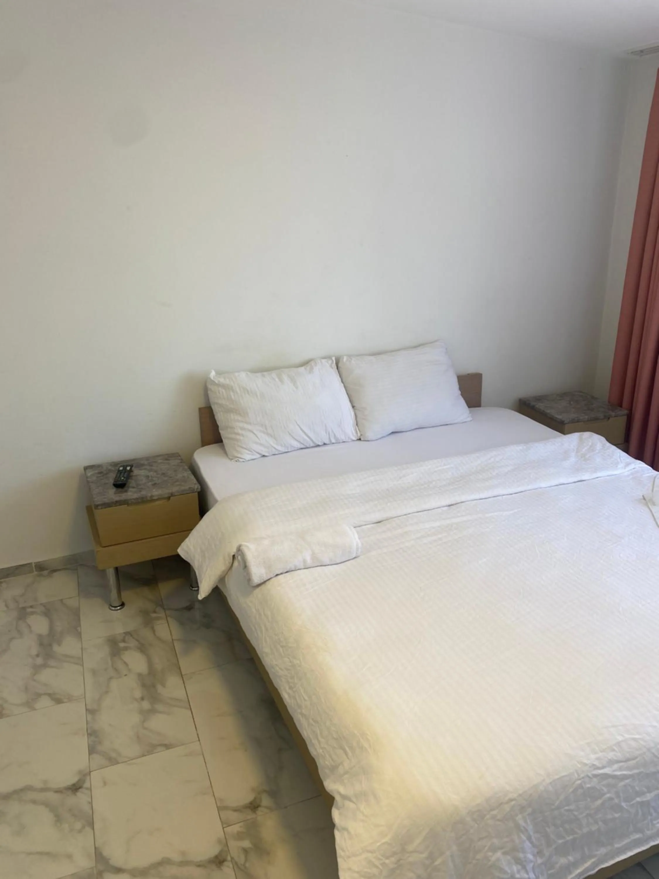 Bed in hotel YENİkapı