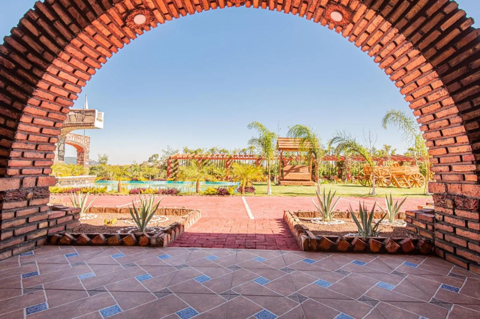 Day in HOTEL & SPA LOS AGAVES Tepotzotlán