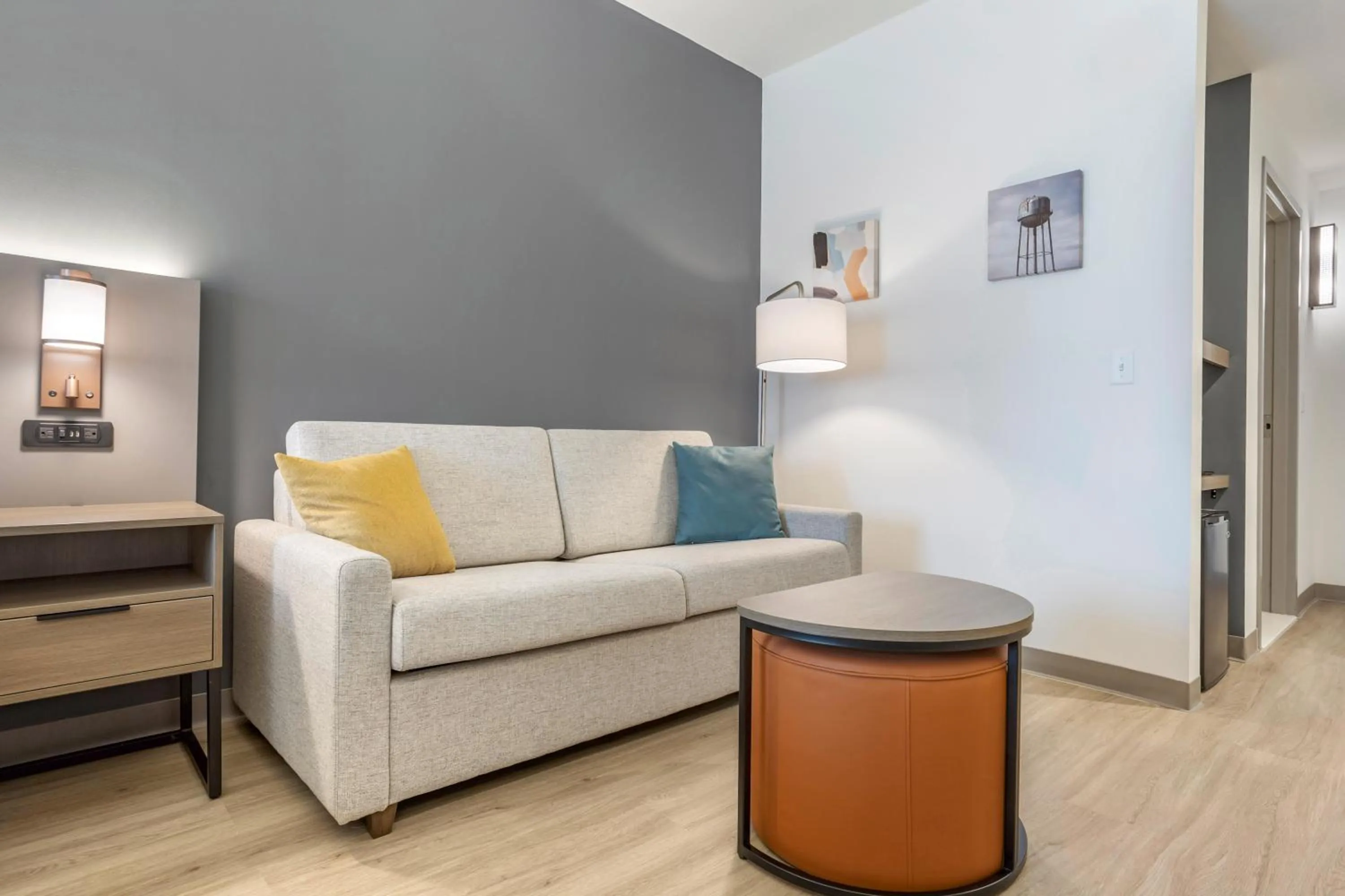 Bed in Comfort Inn & Suites Newark Liberty International Airport