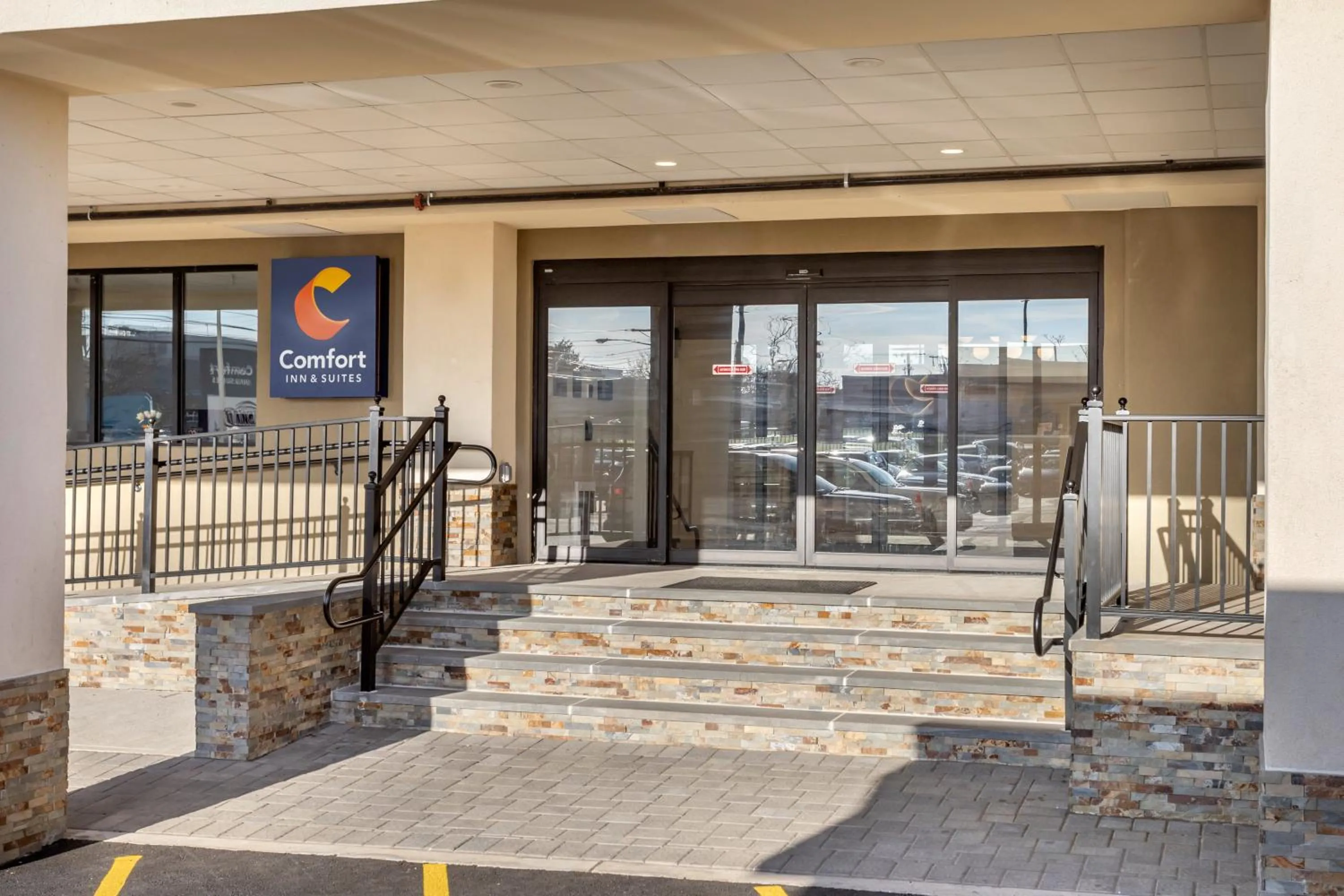 Property building in Comfort Inn & Suites Newark Liberty International Airport