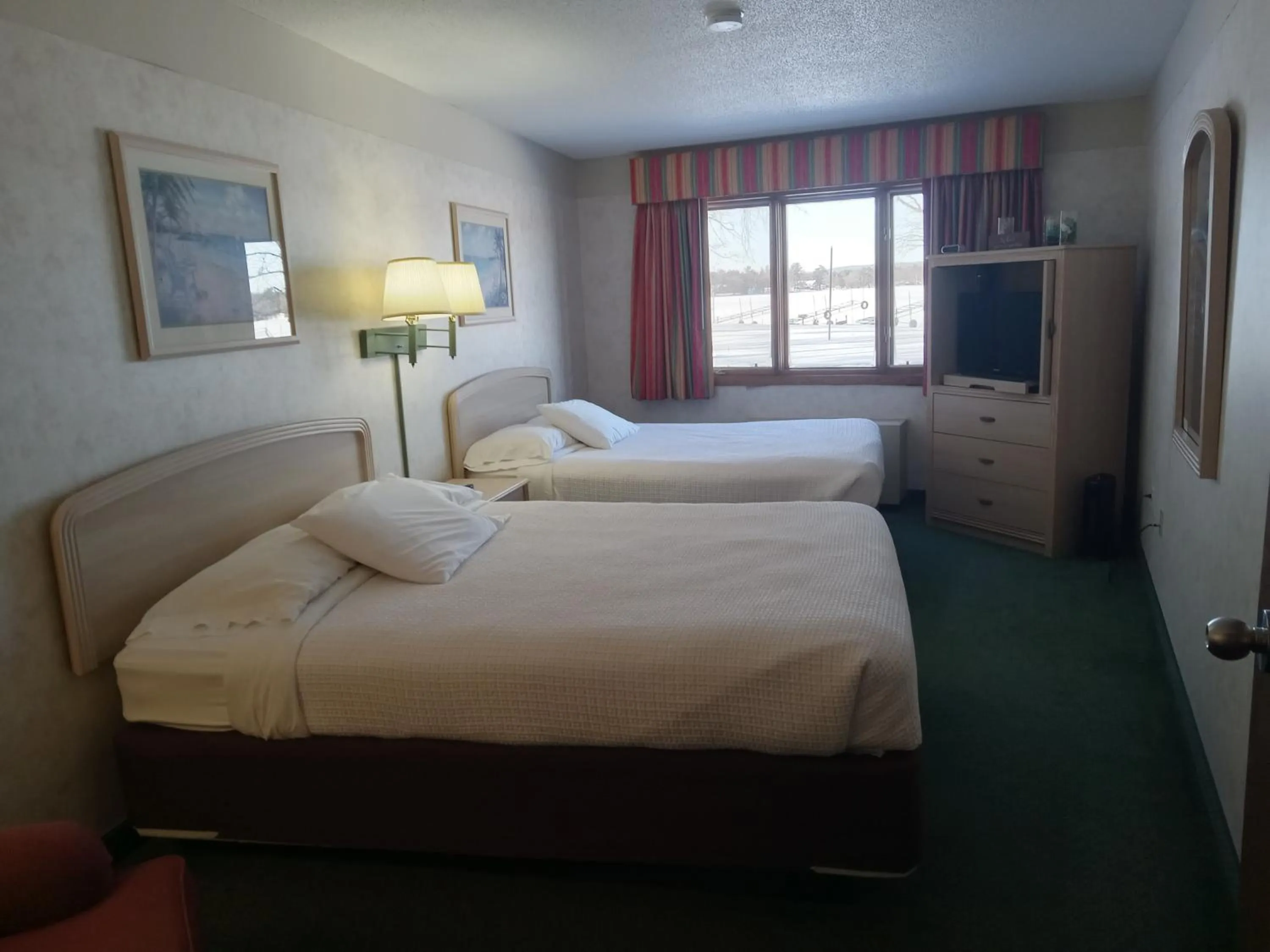 Double Room with Lake View in Paradise Shores Hotel