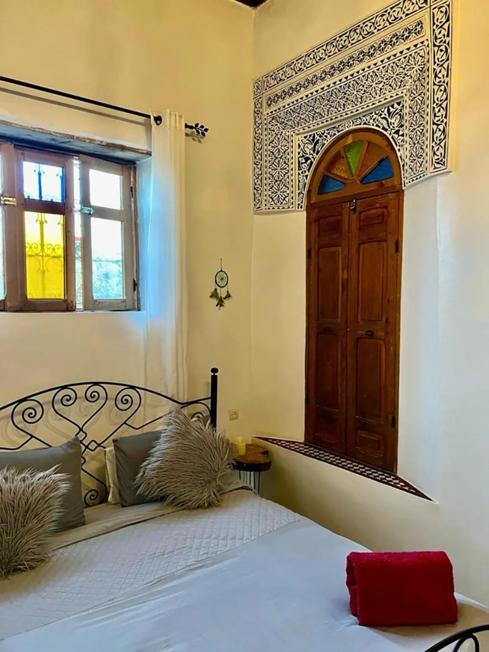 Property building, Bed in DAR Naima