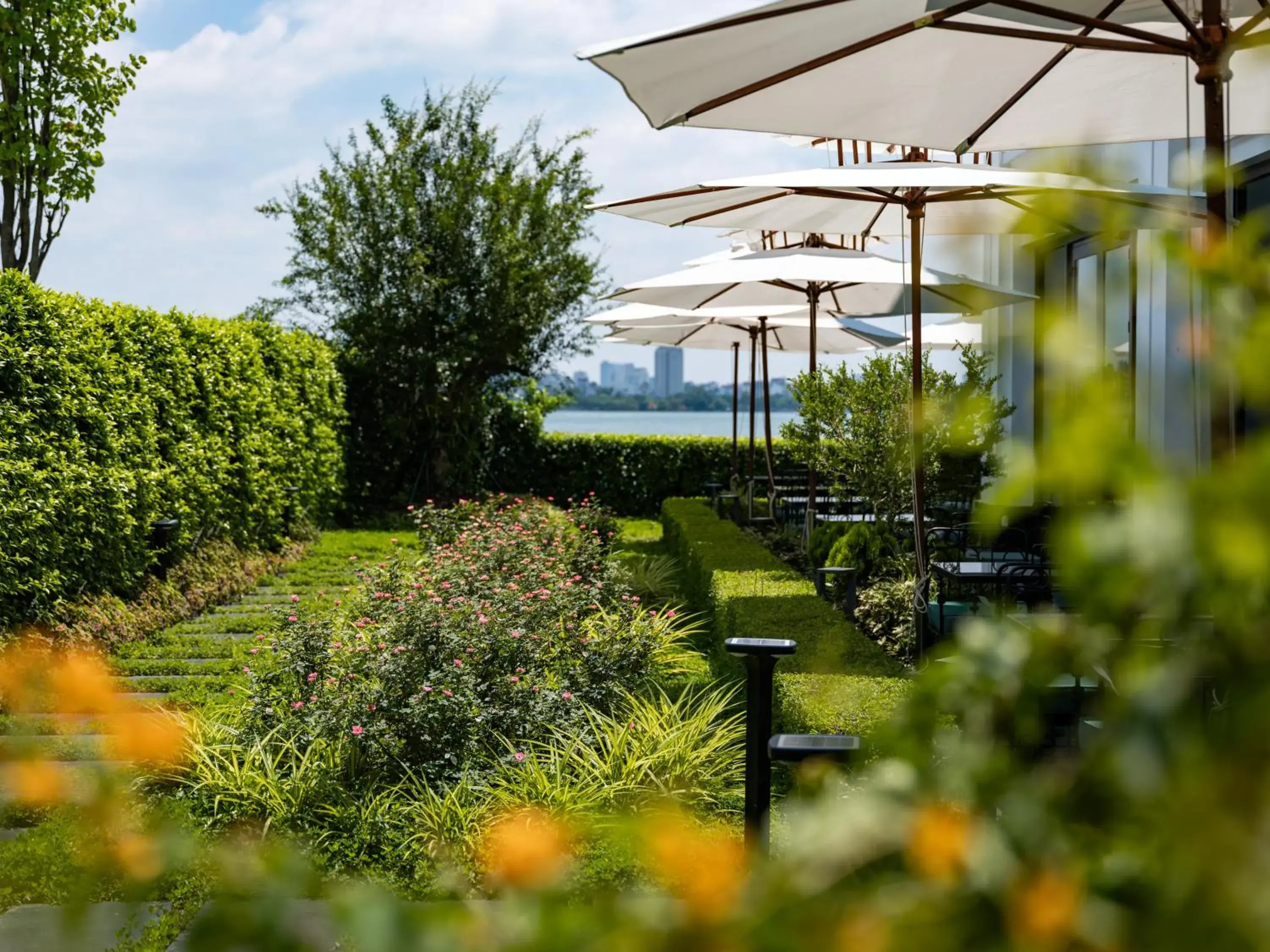 Elegant Mansion 88 Elegant Mansion 88