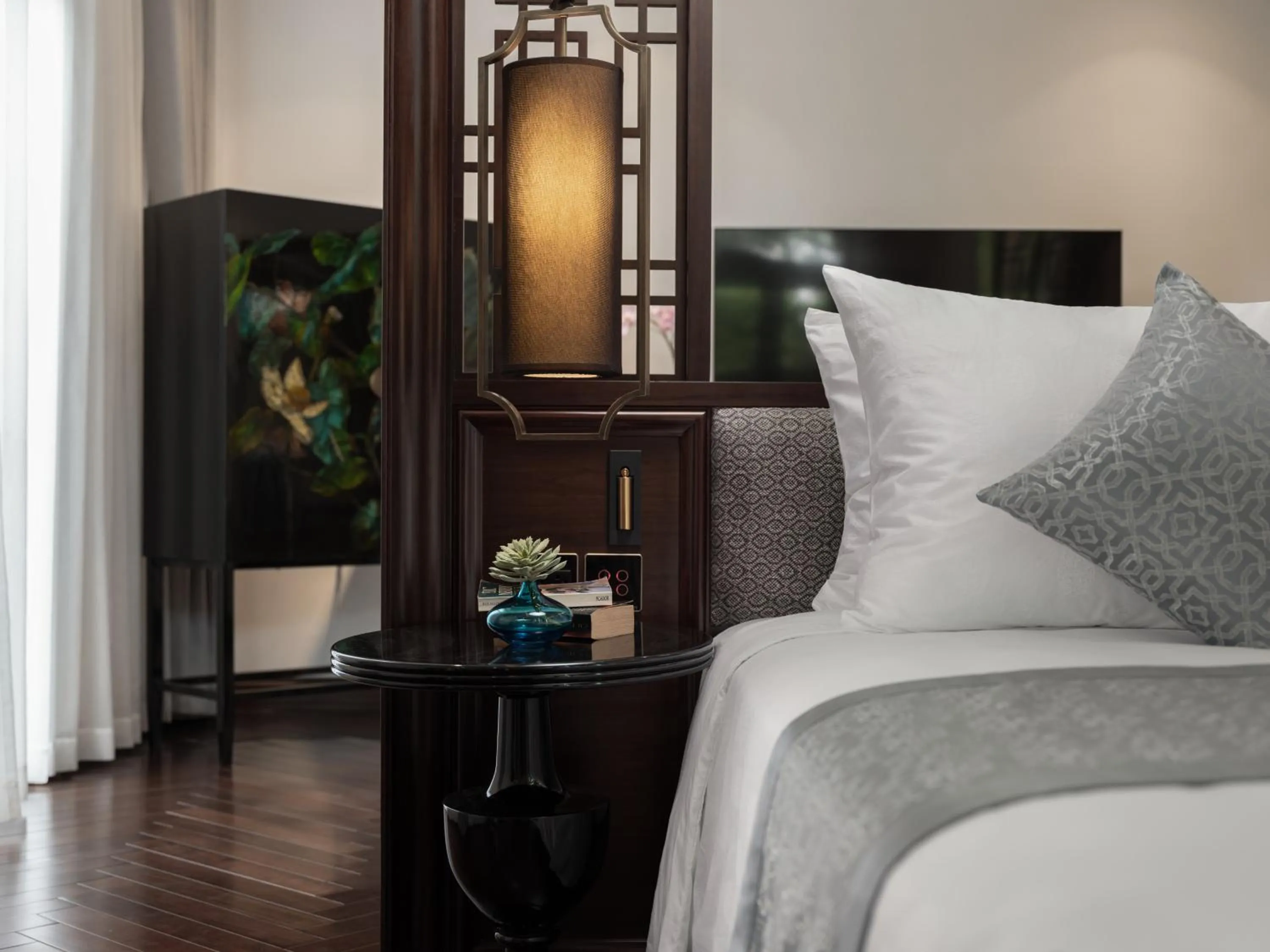 Living room in Elegant Mansion 88