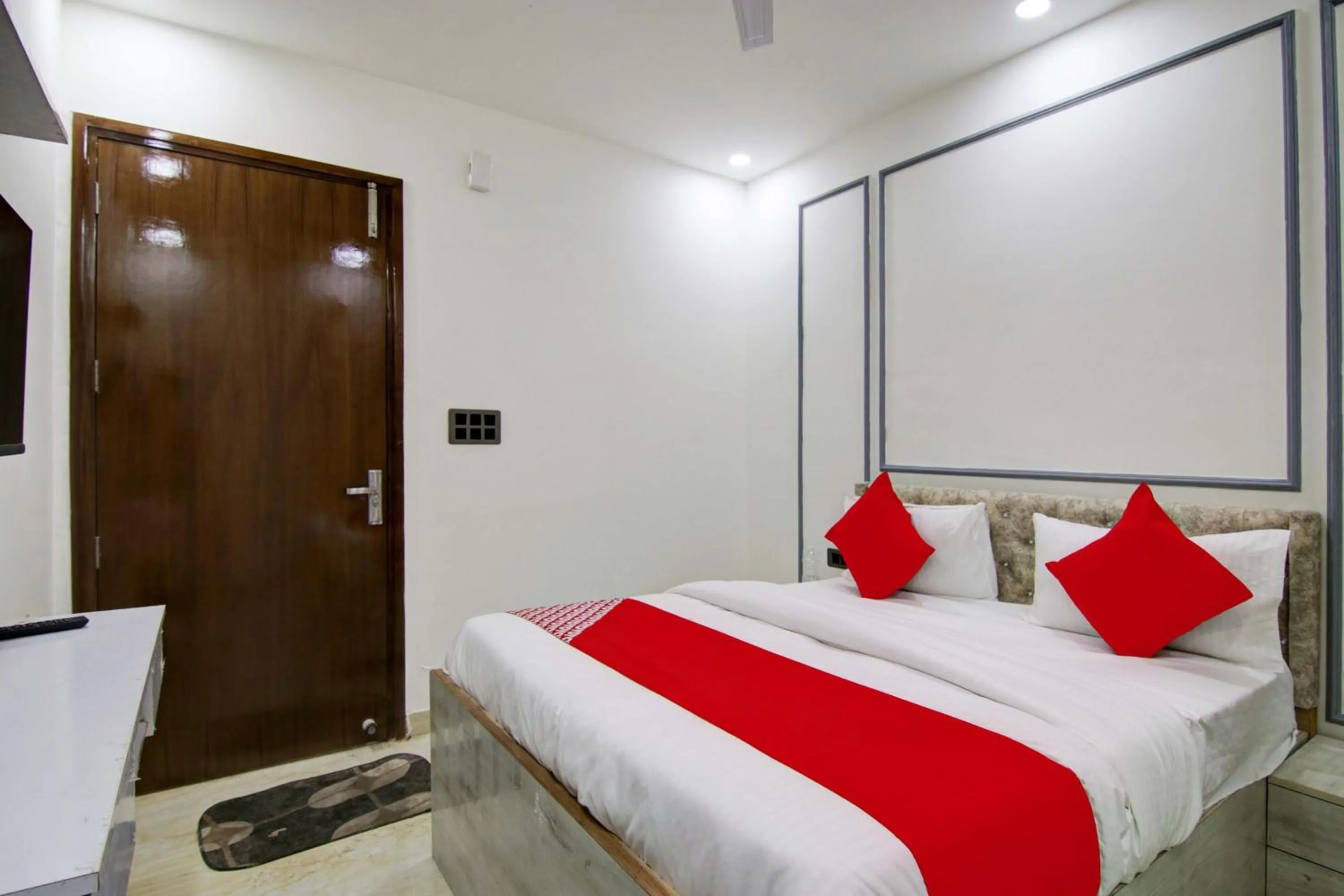 Bedroom, Bed in Hotel O Villa DEste