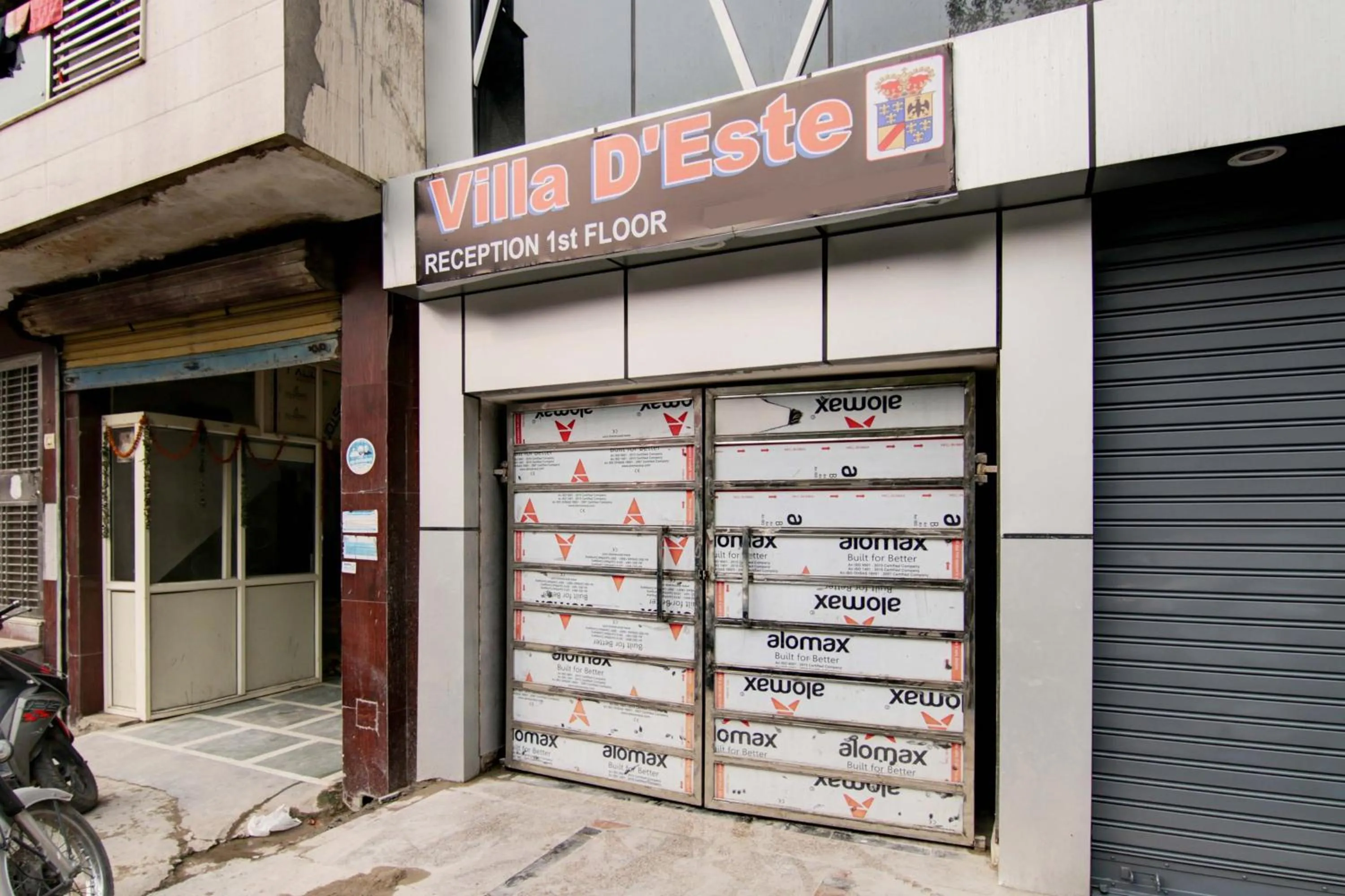Facade/entrance in Hotel O Villa DEste