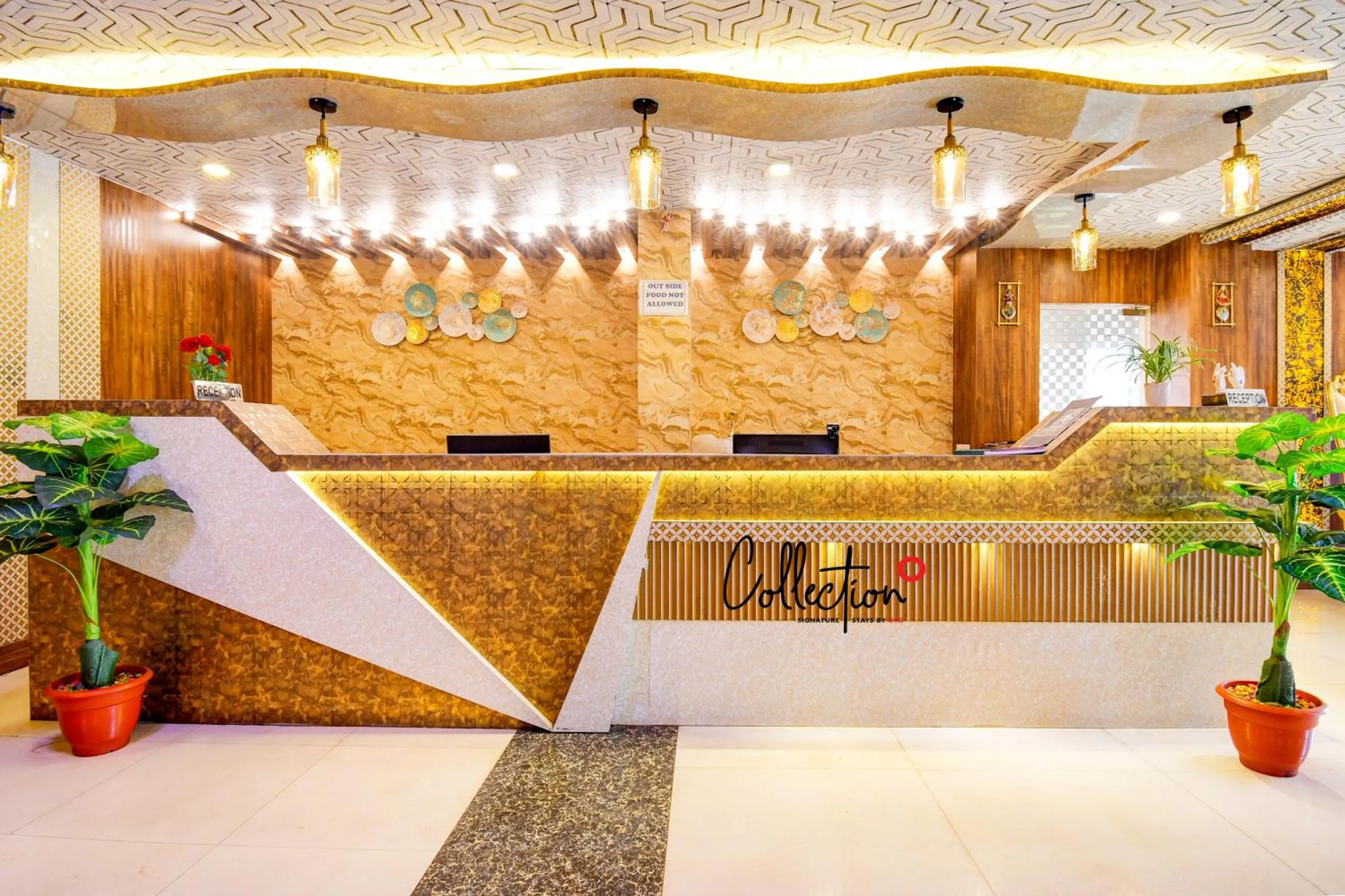 Lobby or reception in Collection O by OYO Flavour