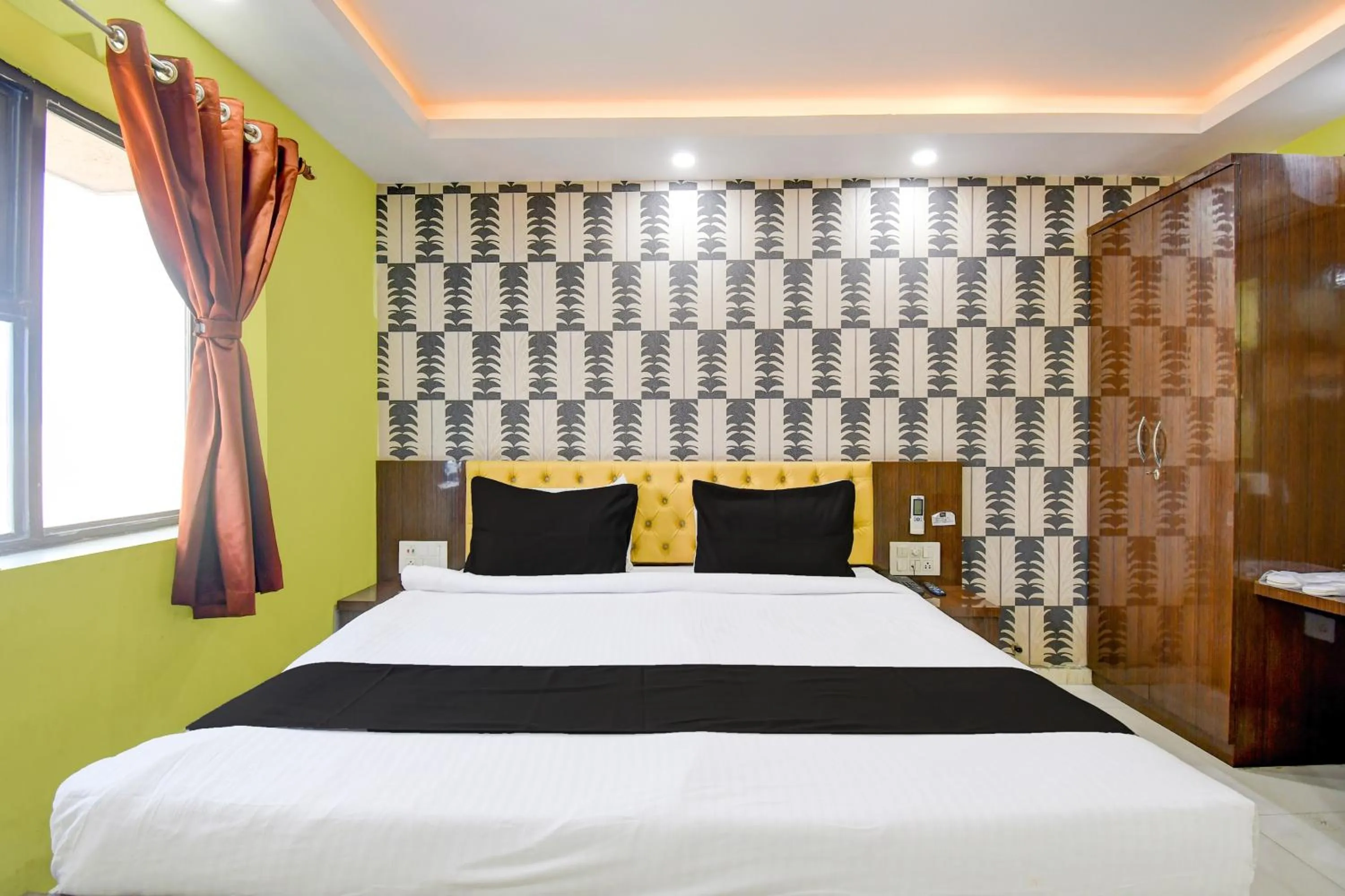 Bedroom, Bed in Collection O by OYO Flavour