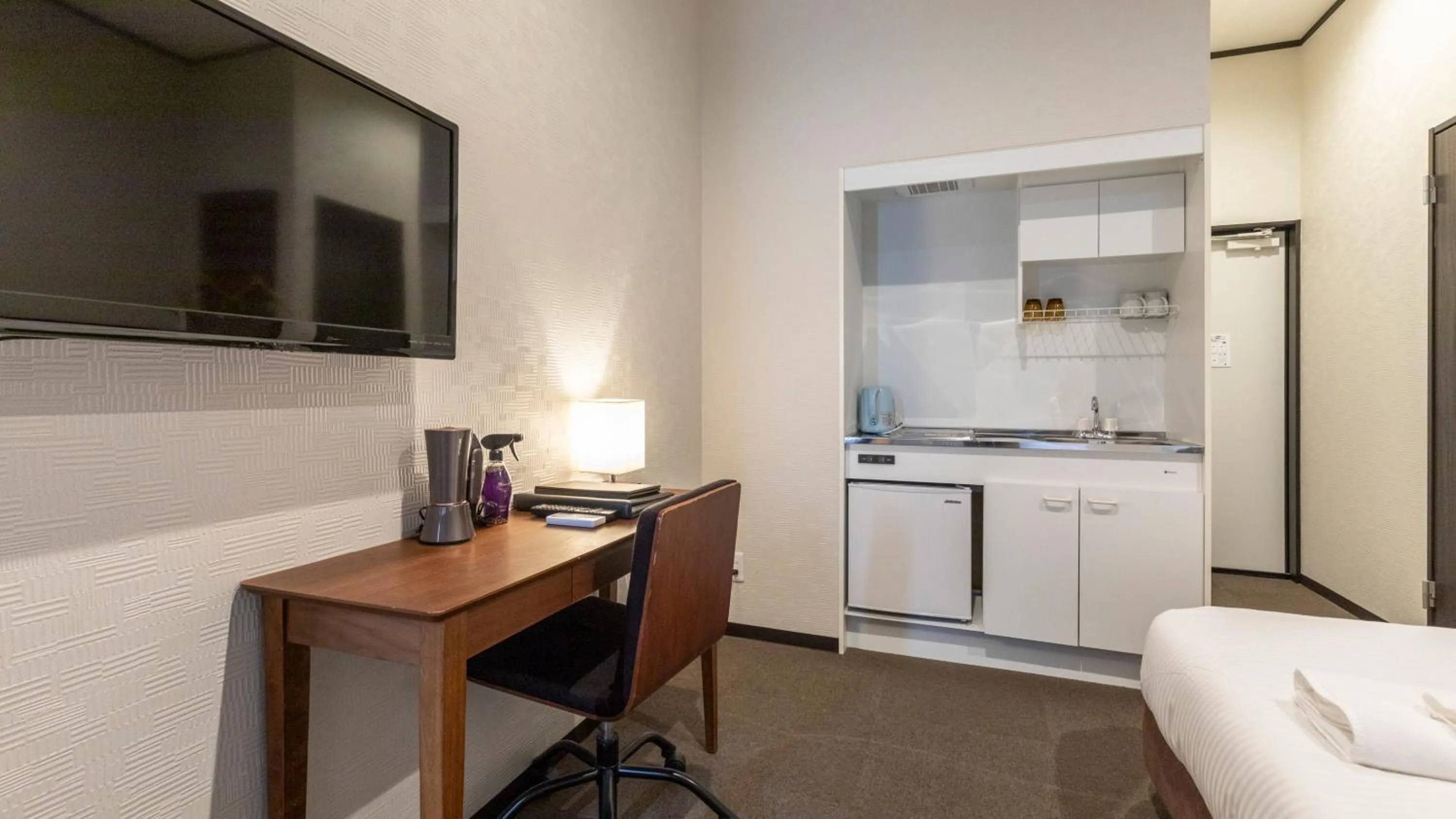 Photo of the whole room in Tabist OSAKA PORT HOTEL L'ESPOIR