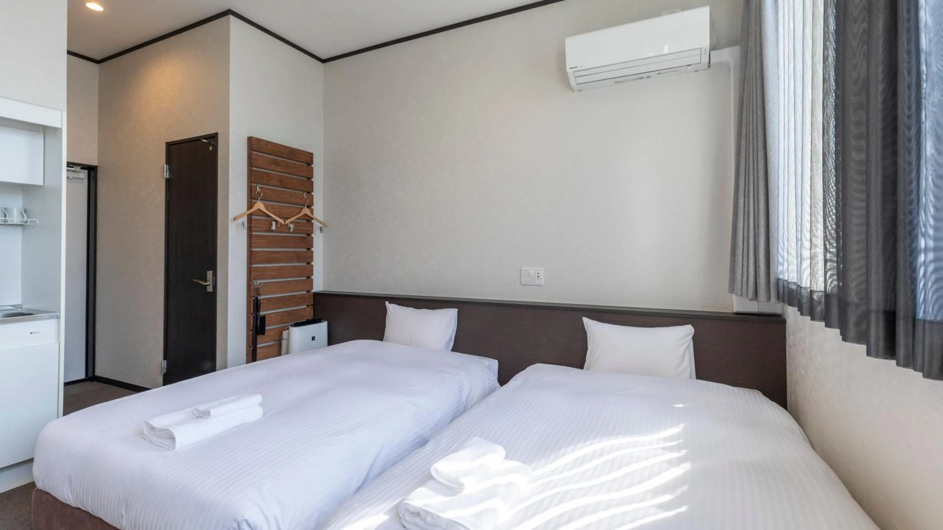 Photo of the whole room, Bed in Tabist OSAKA PORT HOTEL L'ESPOIR