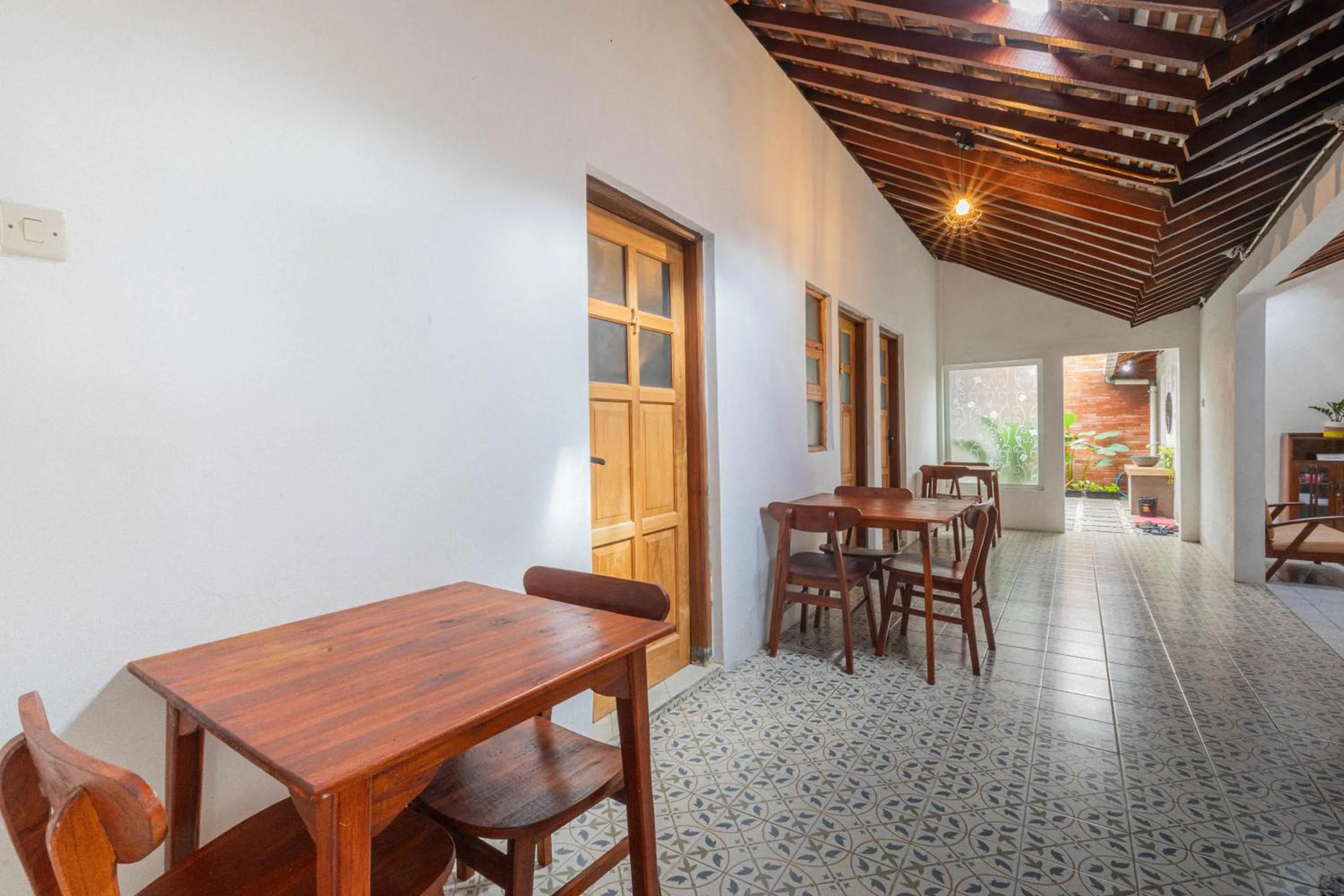 Balcony/Terrace in GRIYA BANSU : Ndalem Ibu