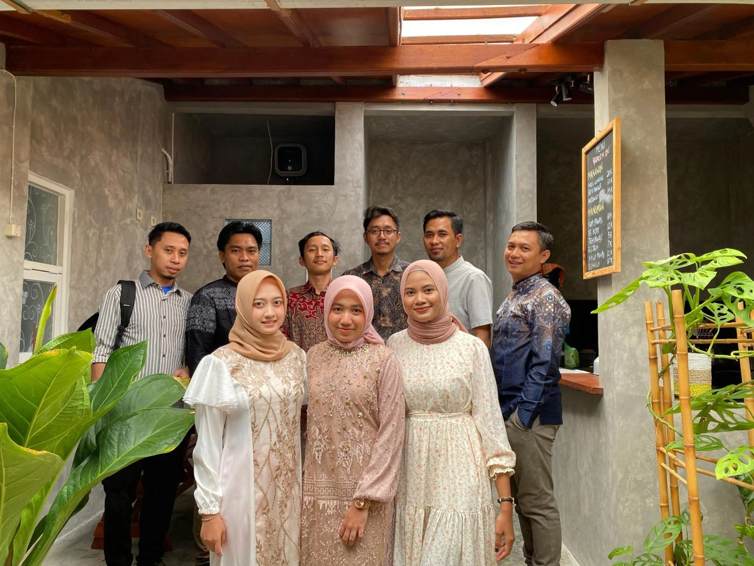 Guests in GRIYA BANSU : Ndalem Ibu