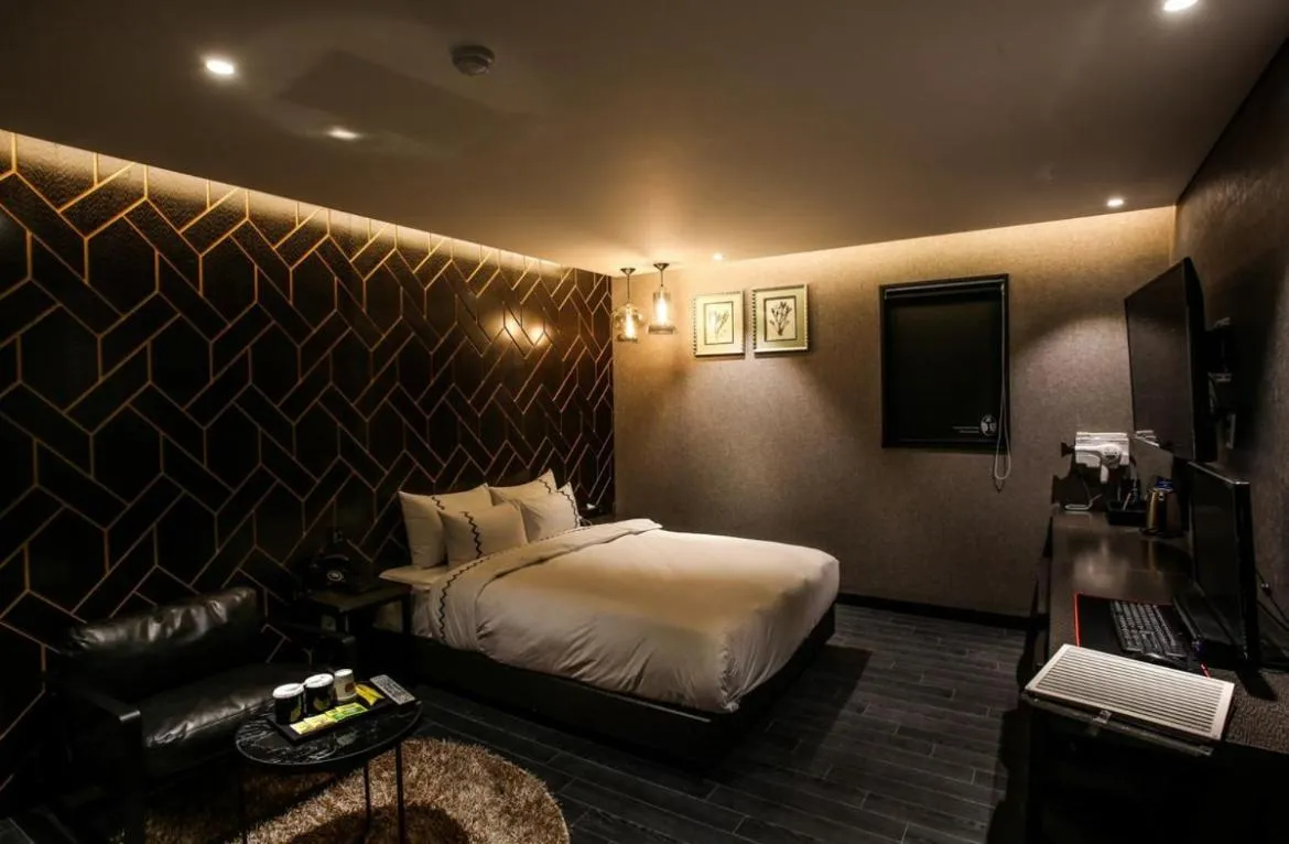 Mari Hotel Terminal Branch