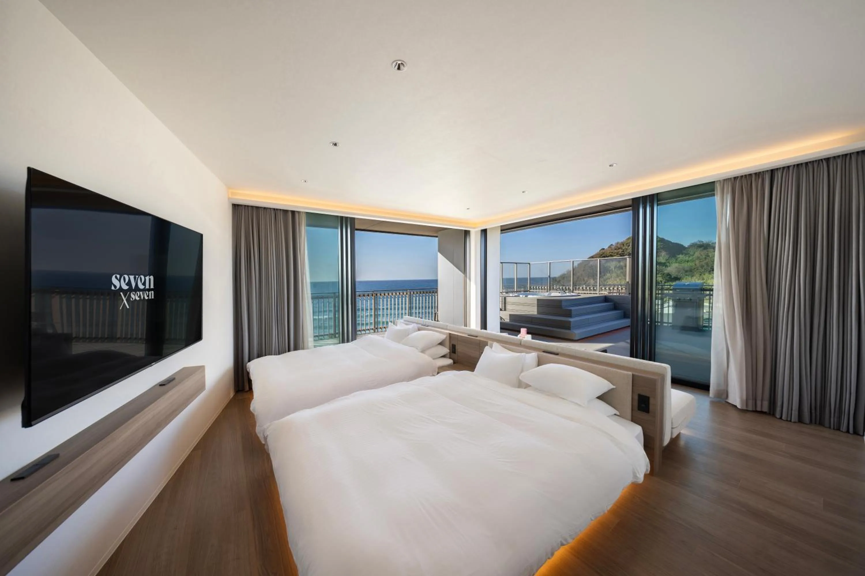 Bed in seven x seven Itoshima