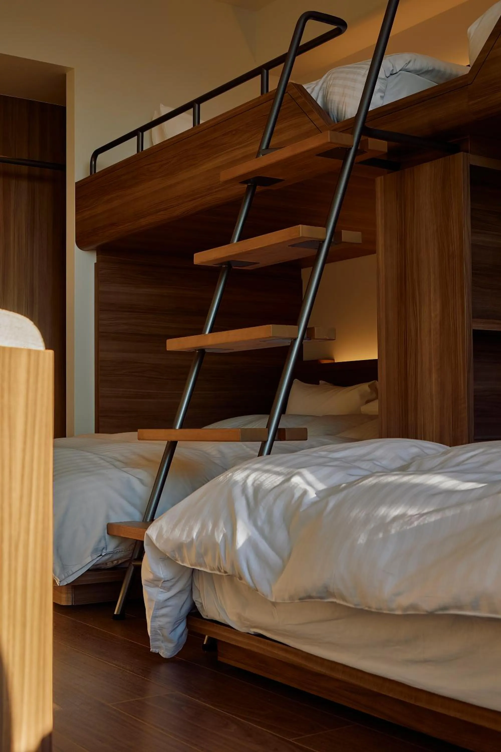 Bed in seven x seven Itoshima