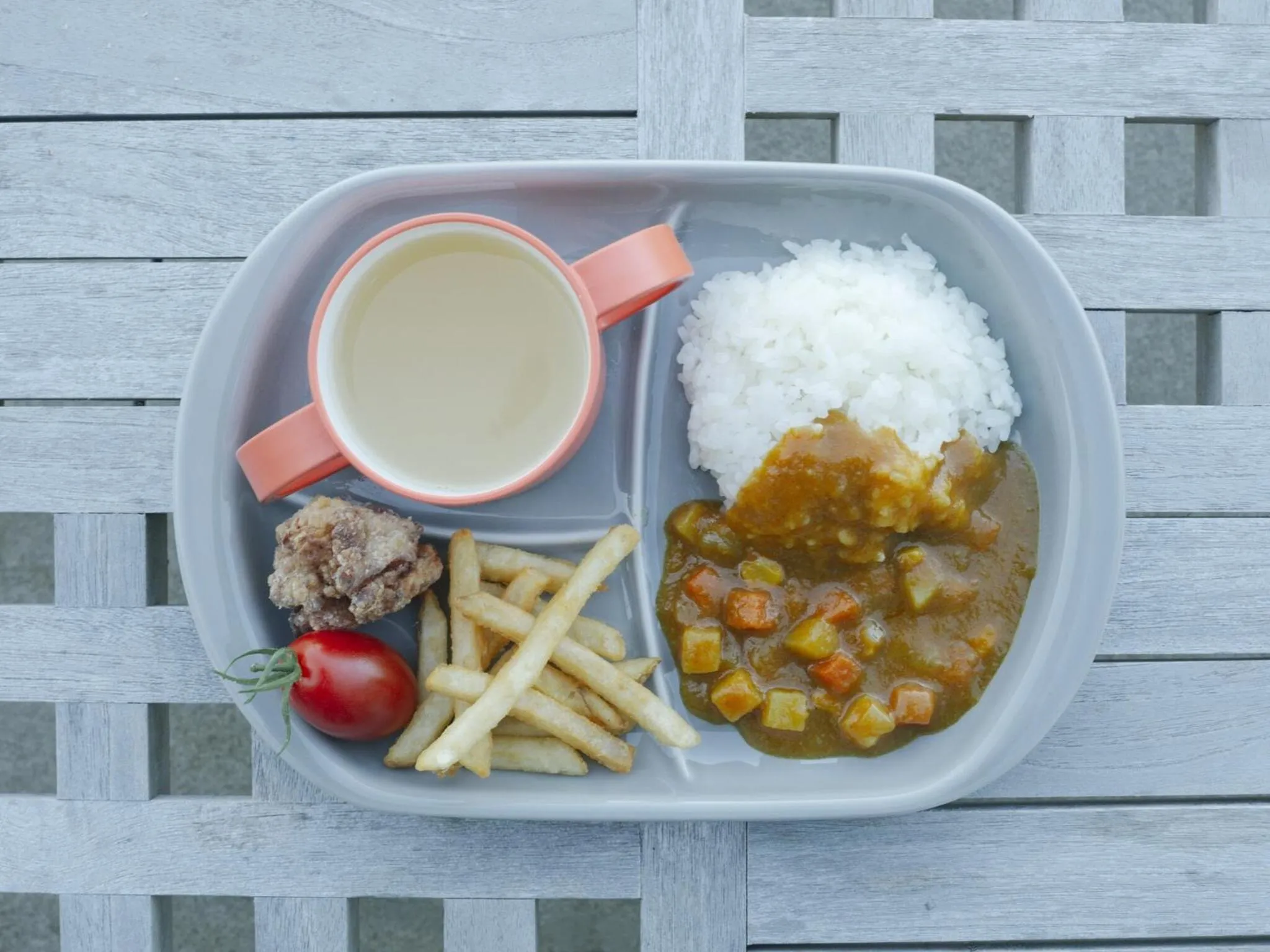 young children in seven x seven Itoshima