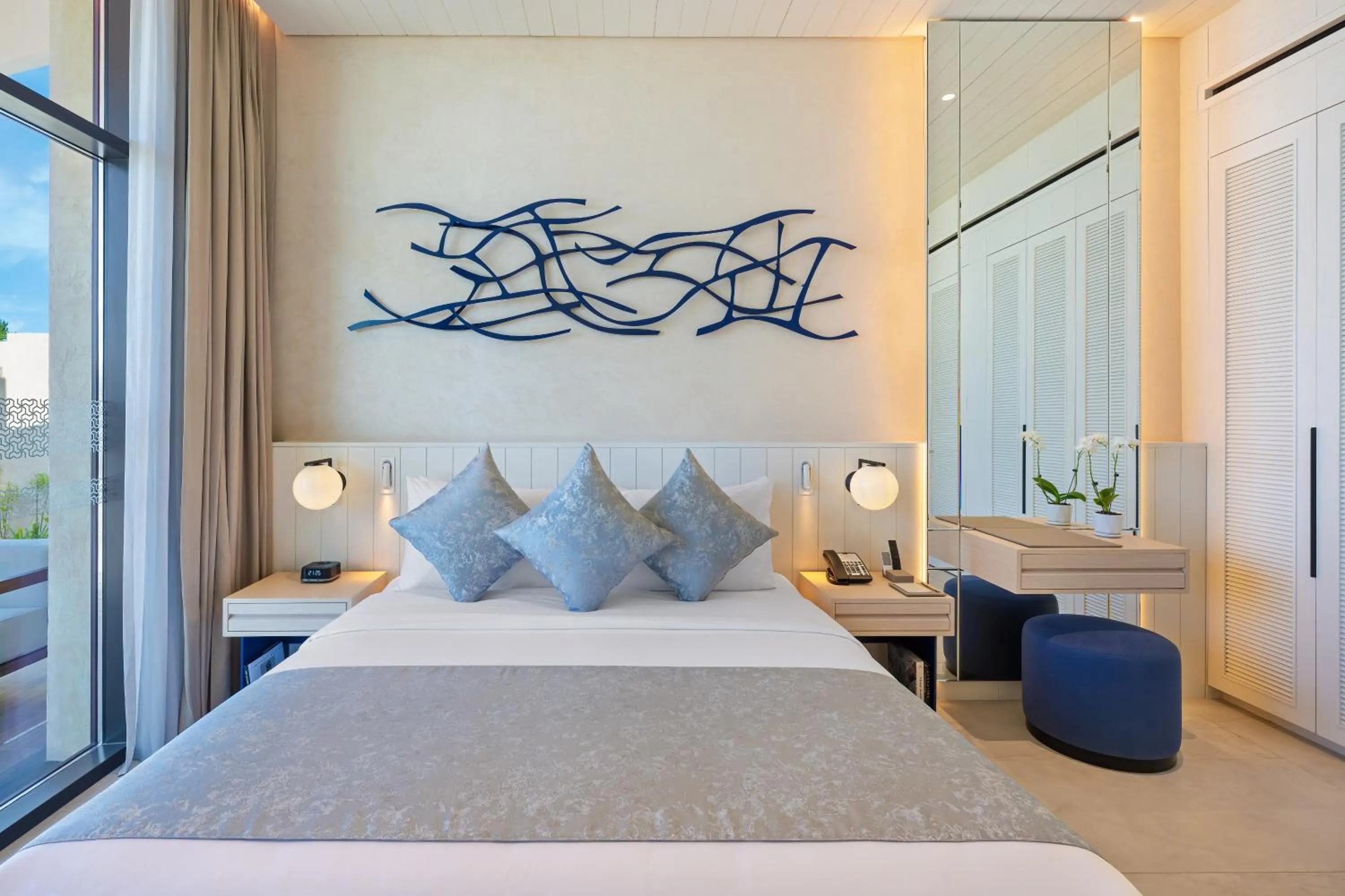 Bed in Bab Al Nojoum Hudayriyat Villas